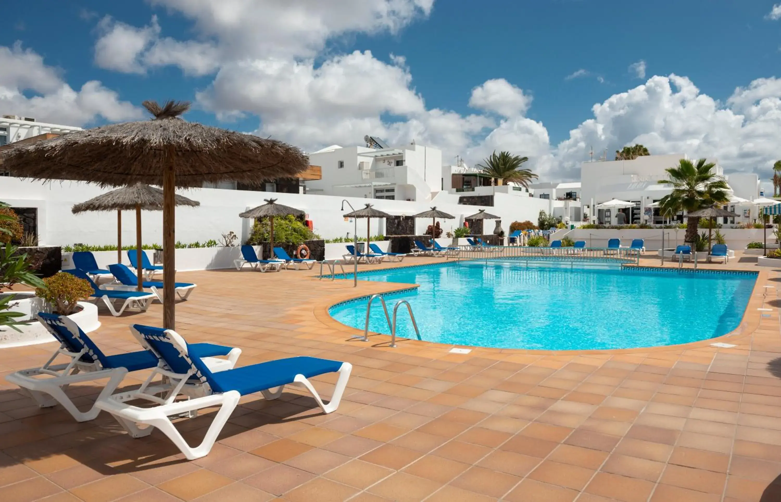 Swimming pool in Apartamentos LIVVO Oasis Swimming pool in Apartamentos LIVVO Oasis