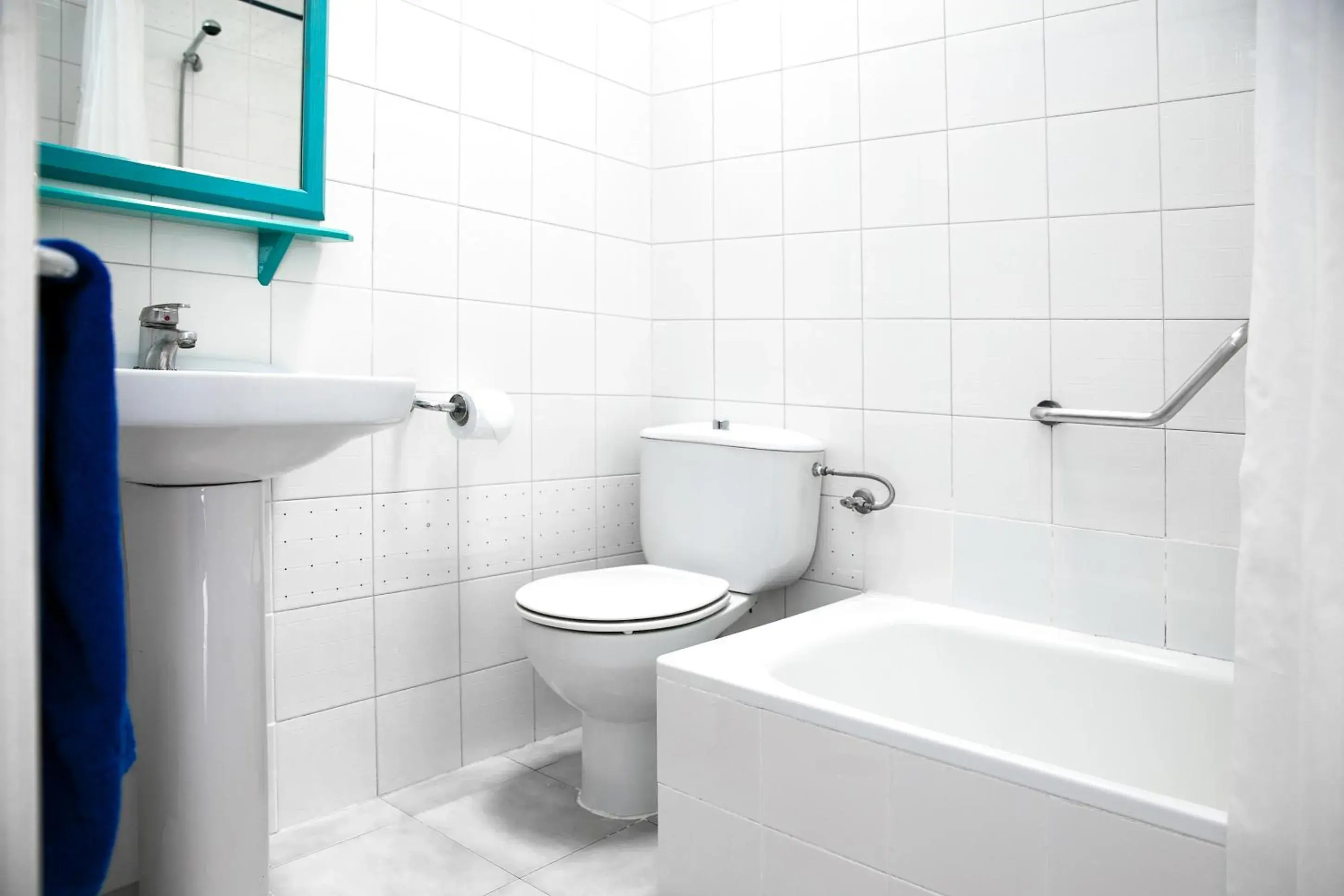 Bathroom in Apartamentos LIVVO Oasis Bathroom in Apartamentos LIVVO Oasis