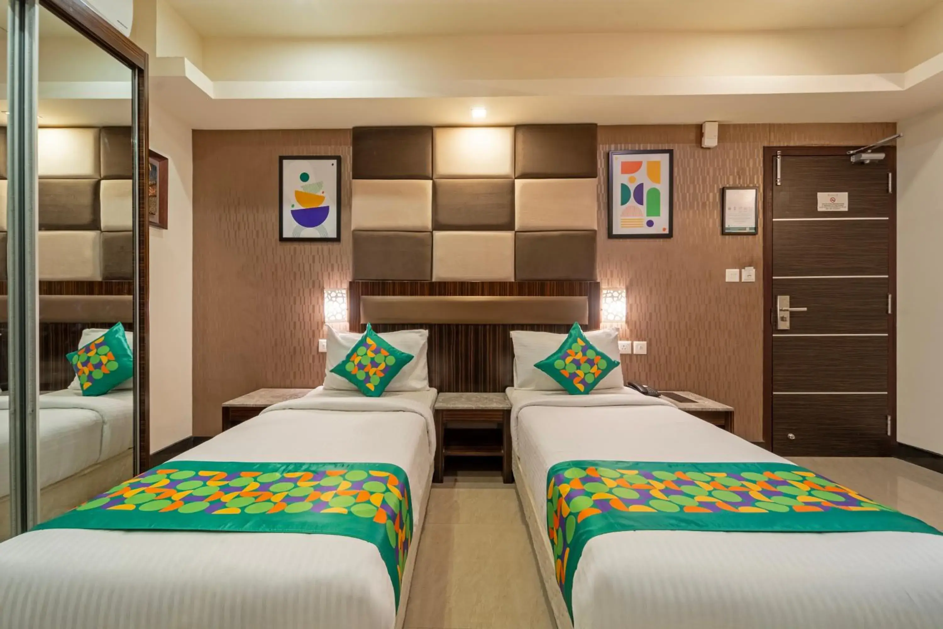 Bedroom, Bed in Treebo Venition Inn Bedroom, Bed in Treebo Venition Inn