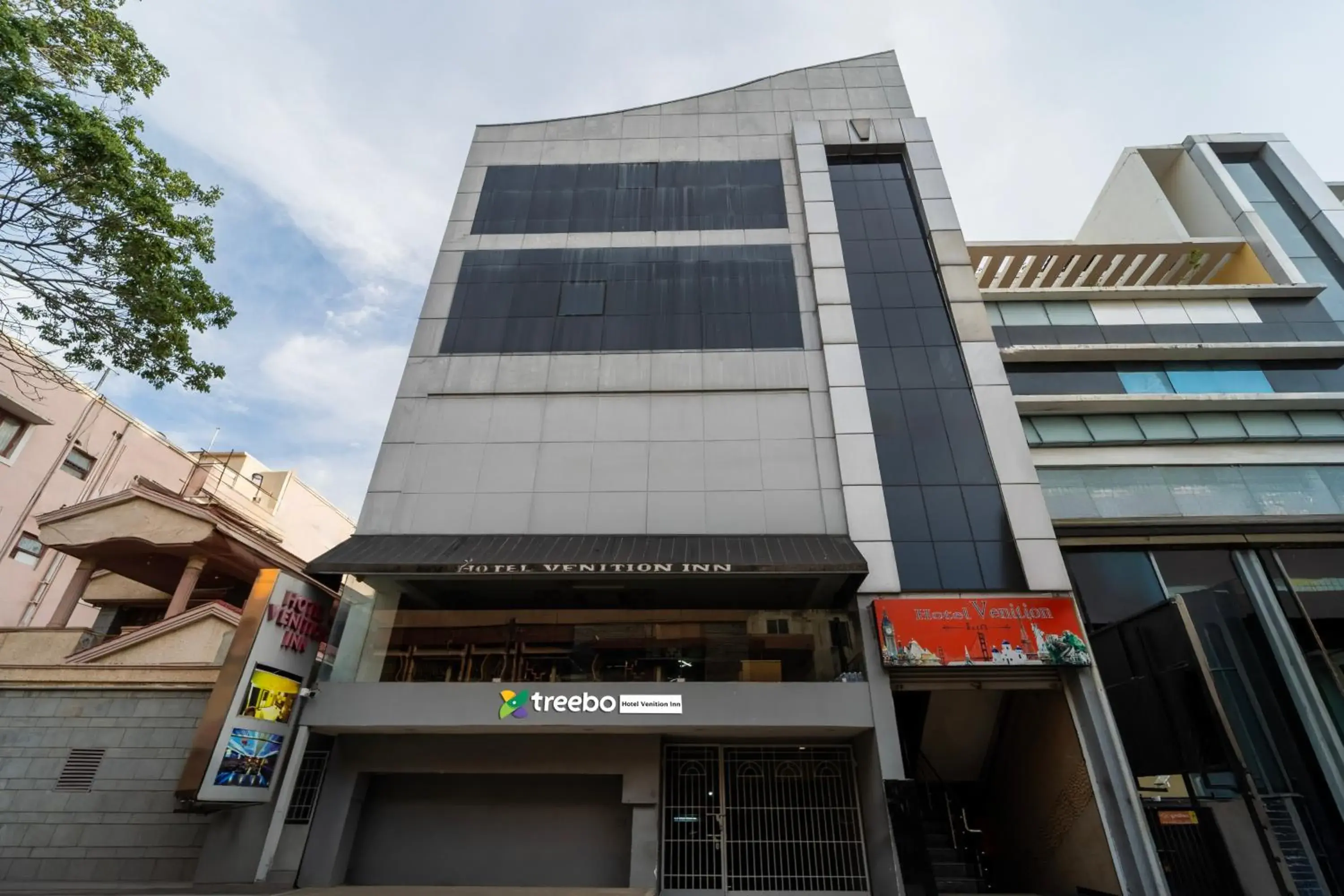 Property building in Treebo Venition Inn Property building in Treebo Venition Inn