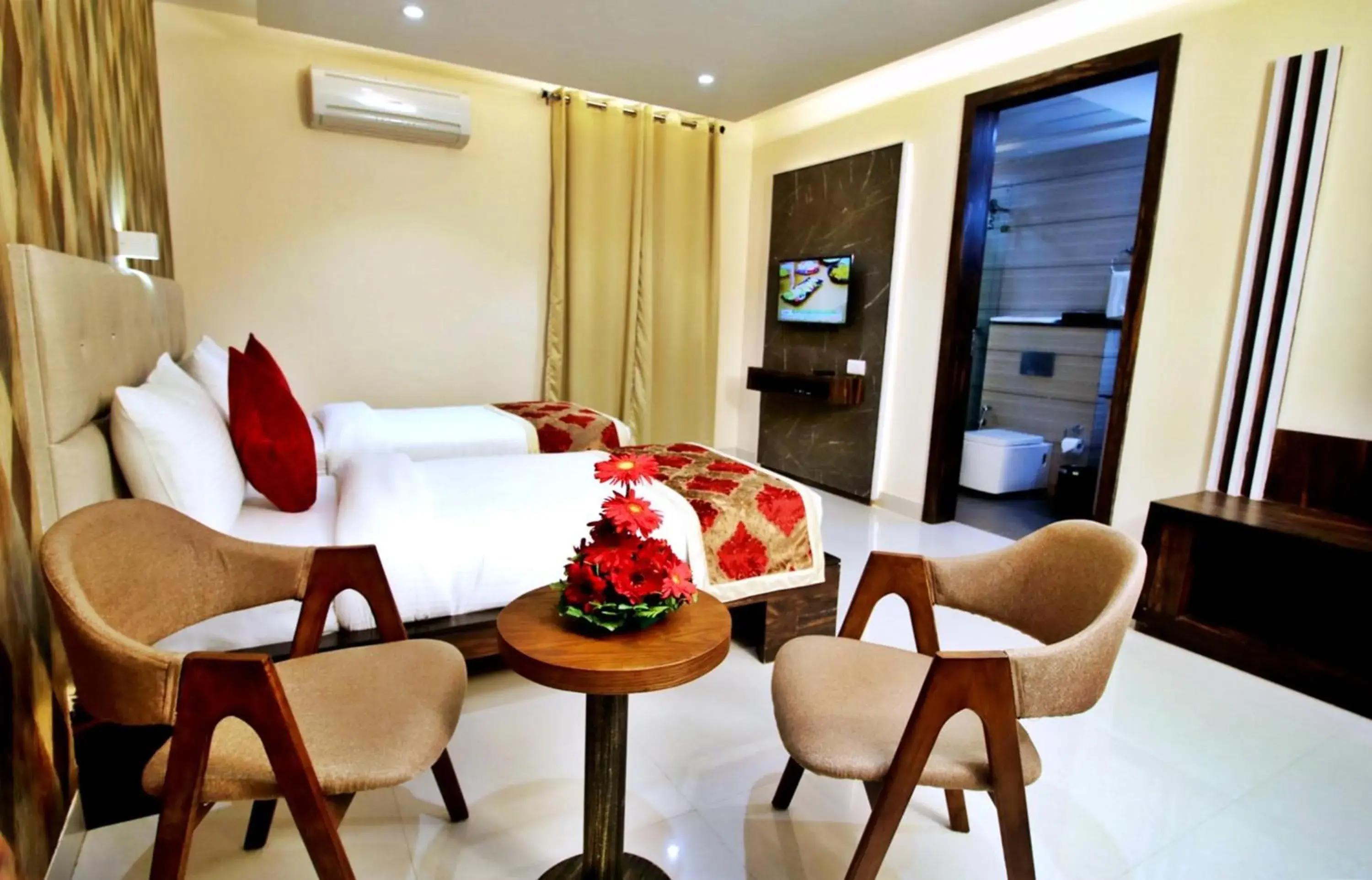 Bedroom, Bed in Pinnacle by Click Hotels, Lucknow Bedroom, Bed in Pinnacle by Click Hotels, Lucknow