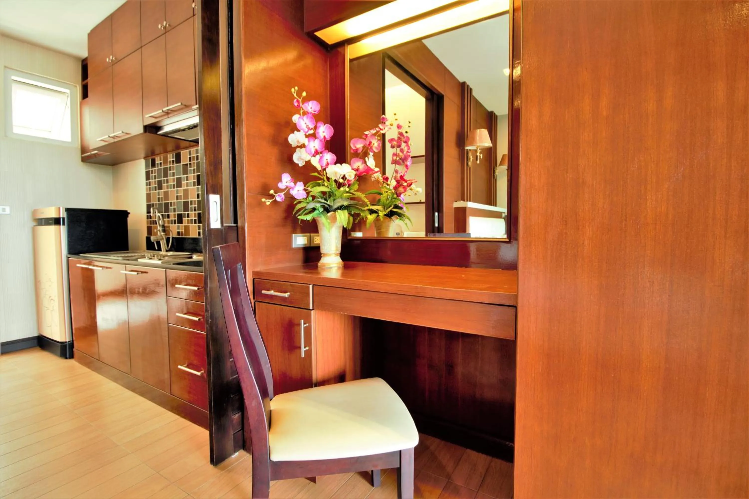 Photo of the whole room in Sea & Sky Karon Beach by PHR