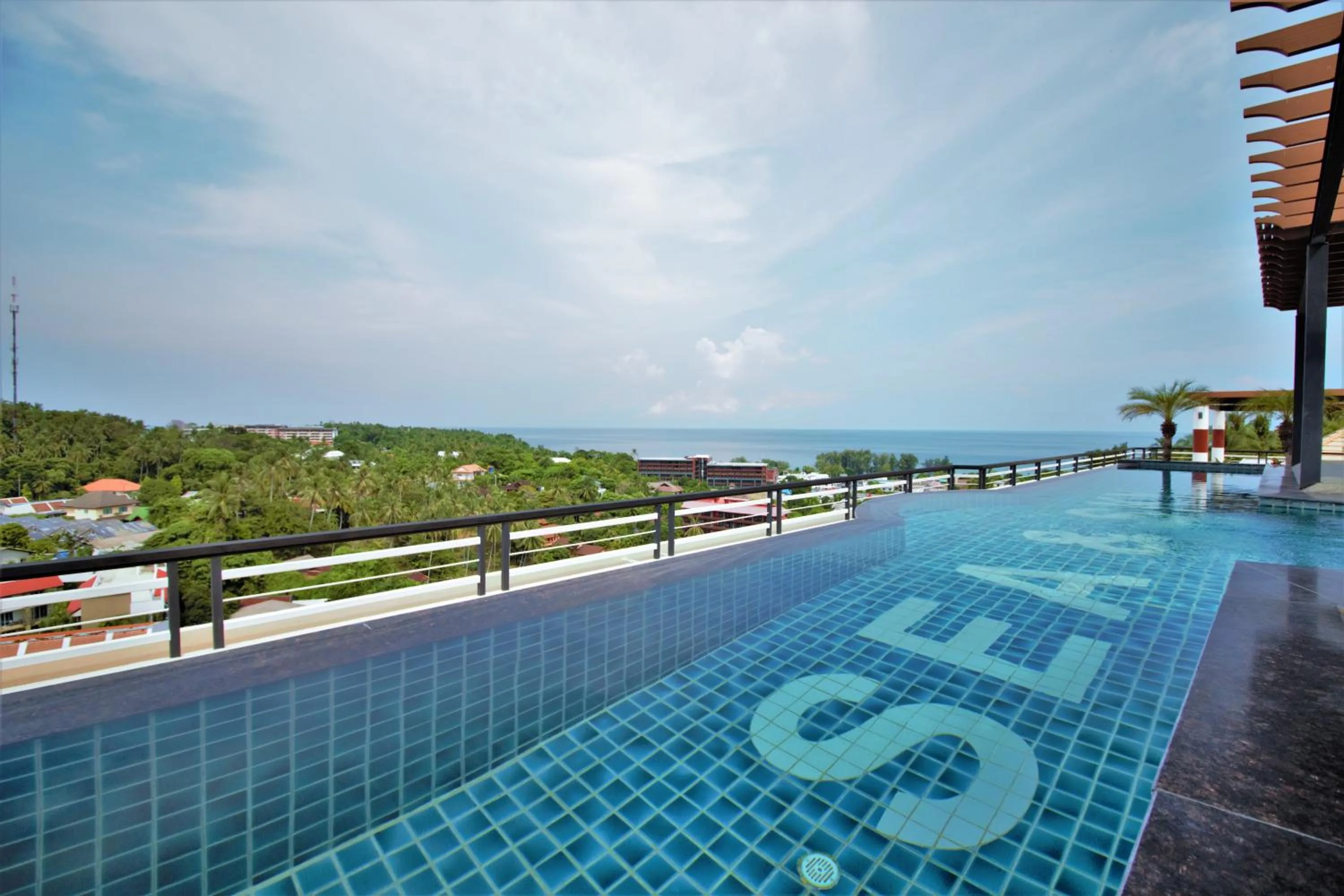 Sea view, Swimming Pool in Sea & Sky Karon Beach by PHR