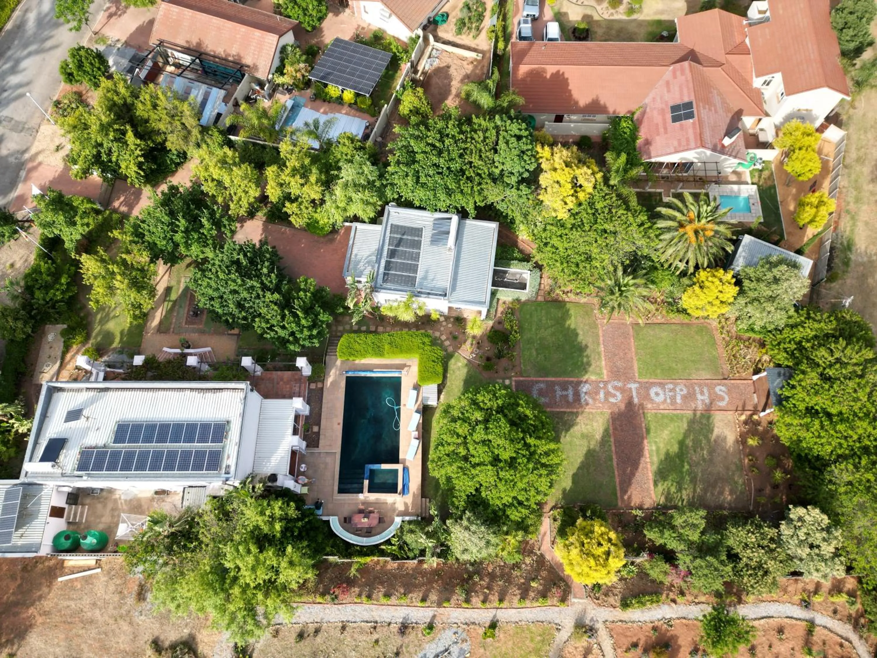 Property building in Christofphs