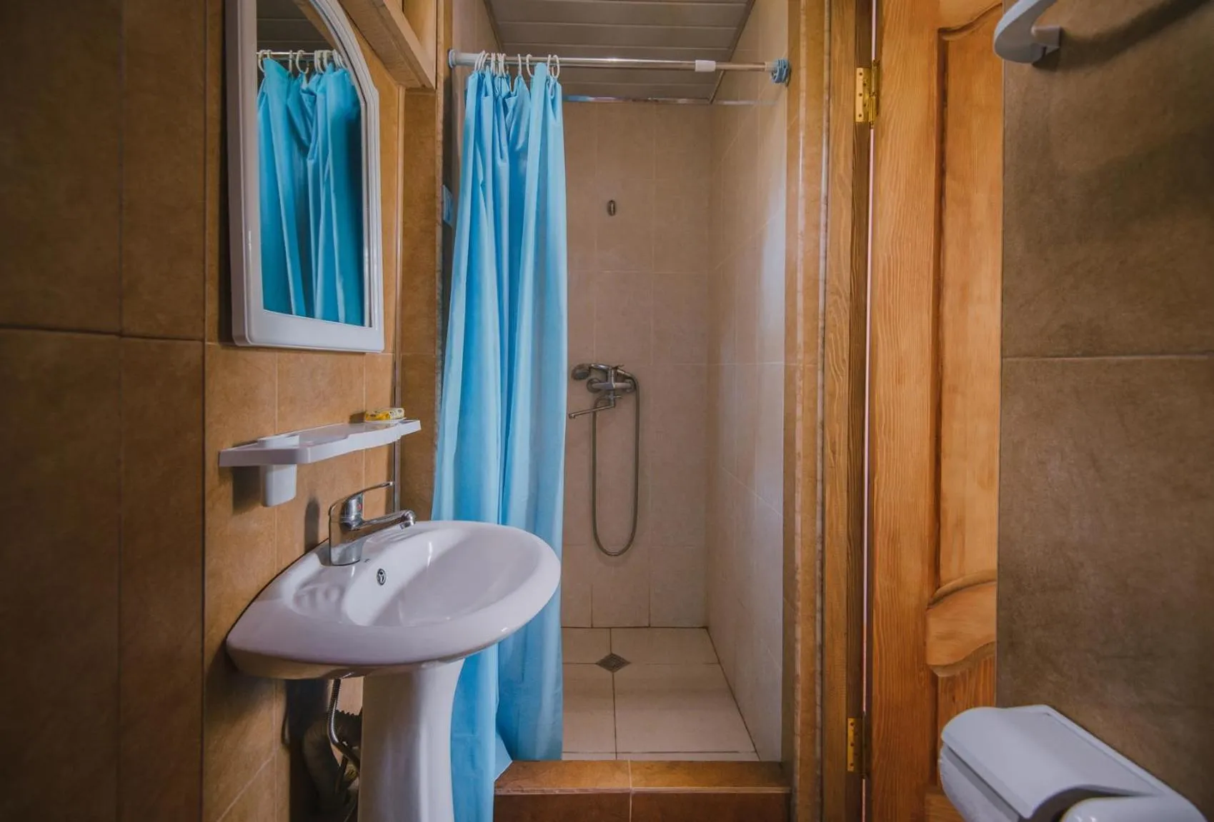 Shower in Hotel Forest Fairy