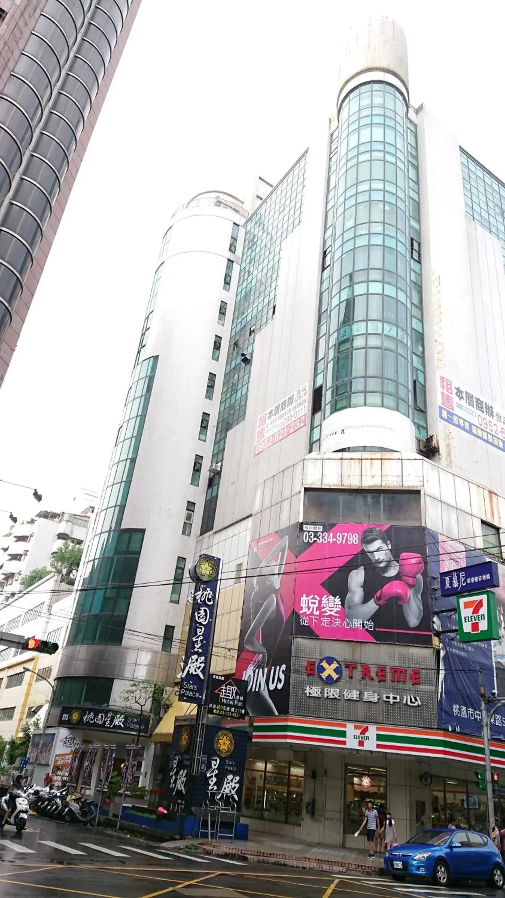 Property building in Walker-Taoyuan Property building in Walker-Taoyuan