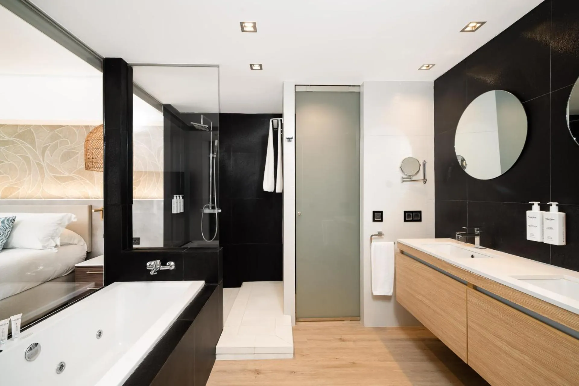 Shower in Sir Anthony