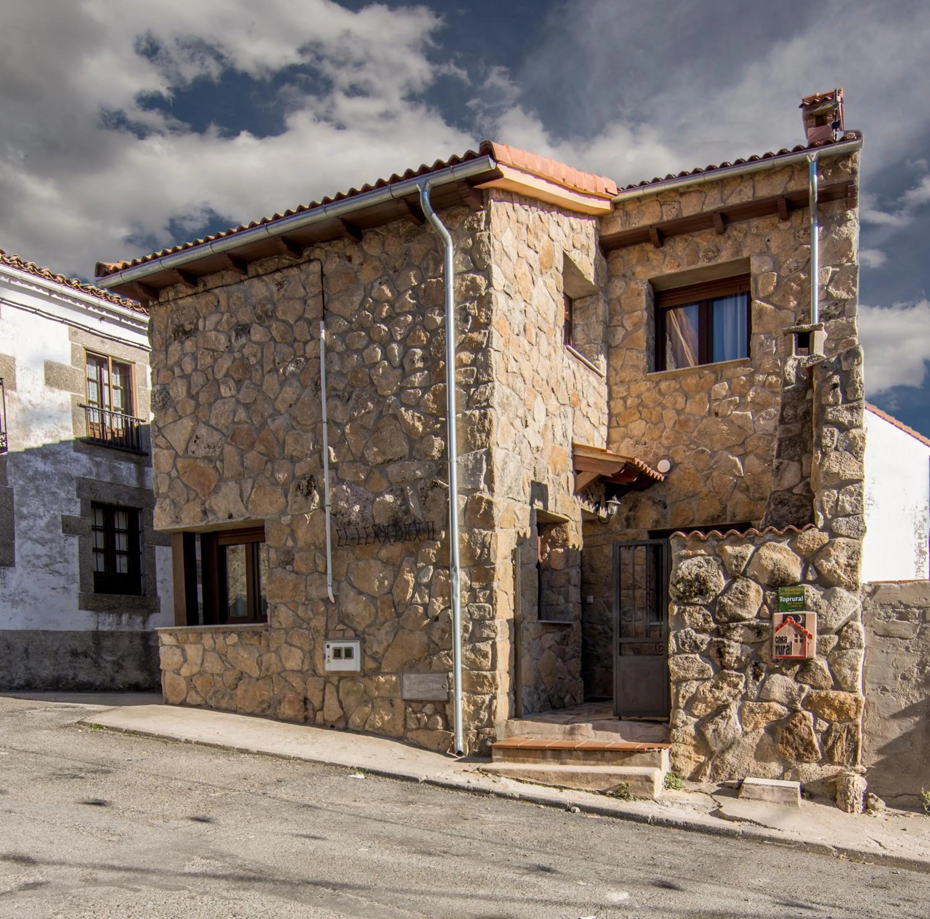 Property building in El Leñador II
