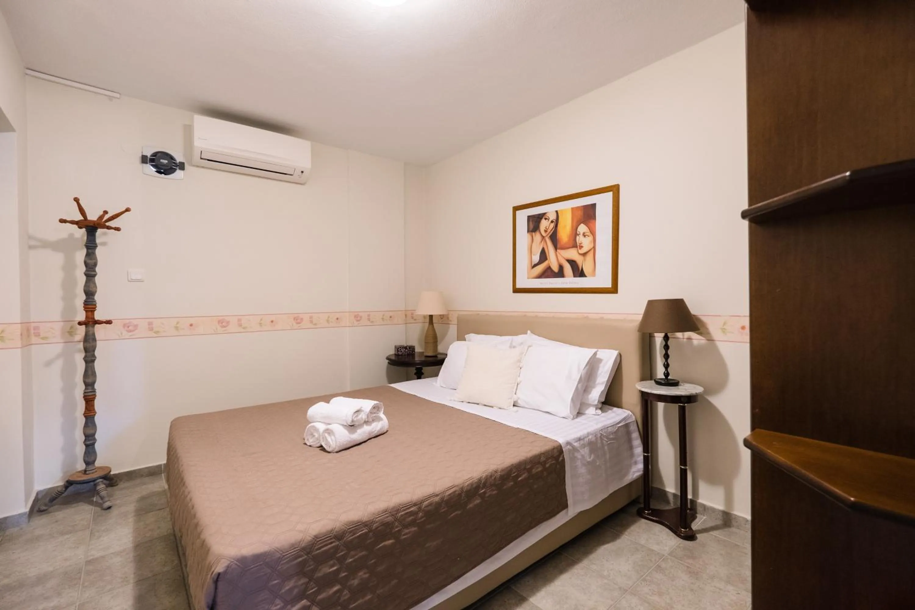 Bed in Blue Crystal Villa