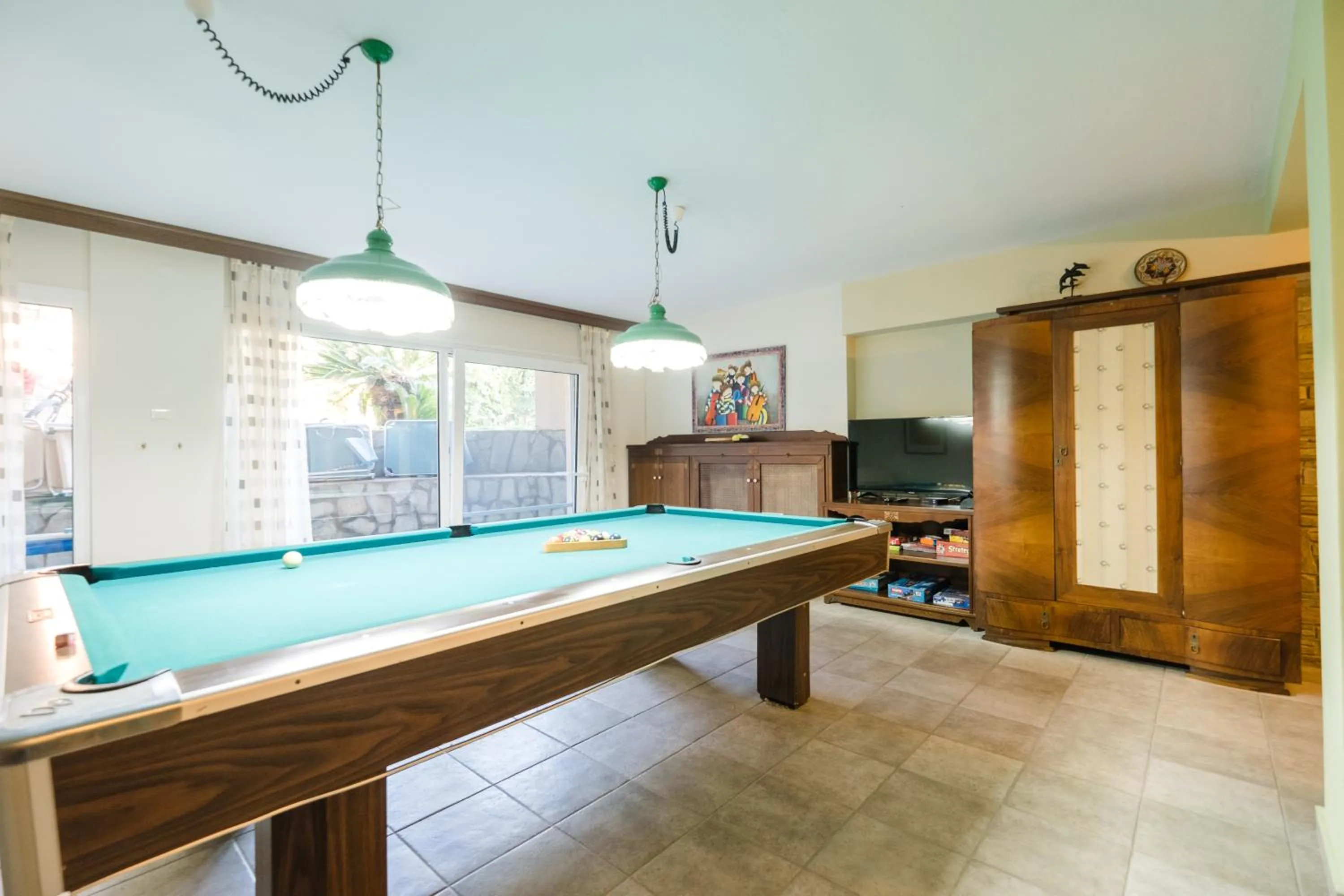 Billiard in Blue Crystal Villa
