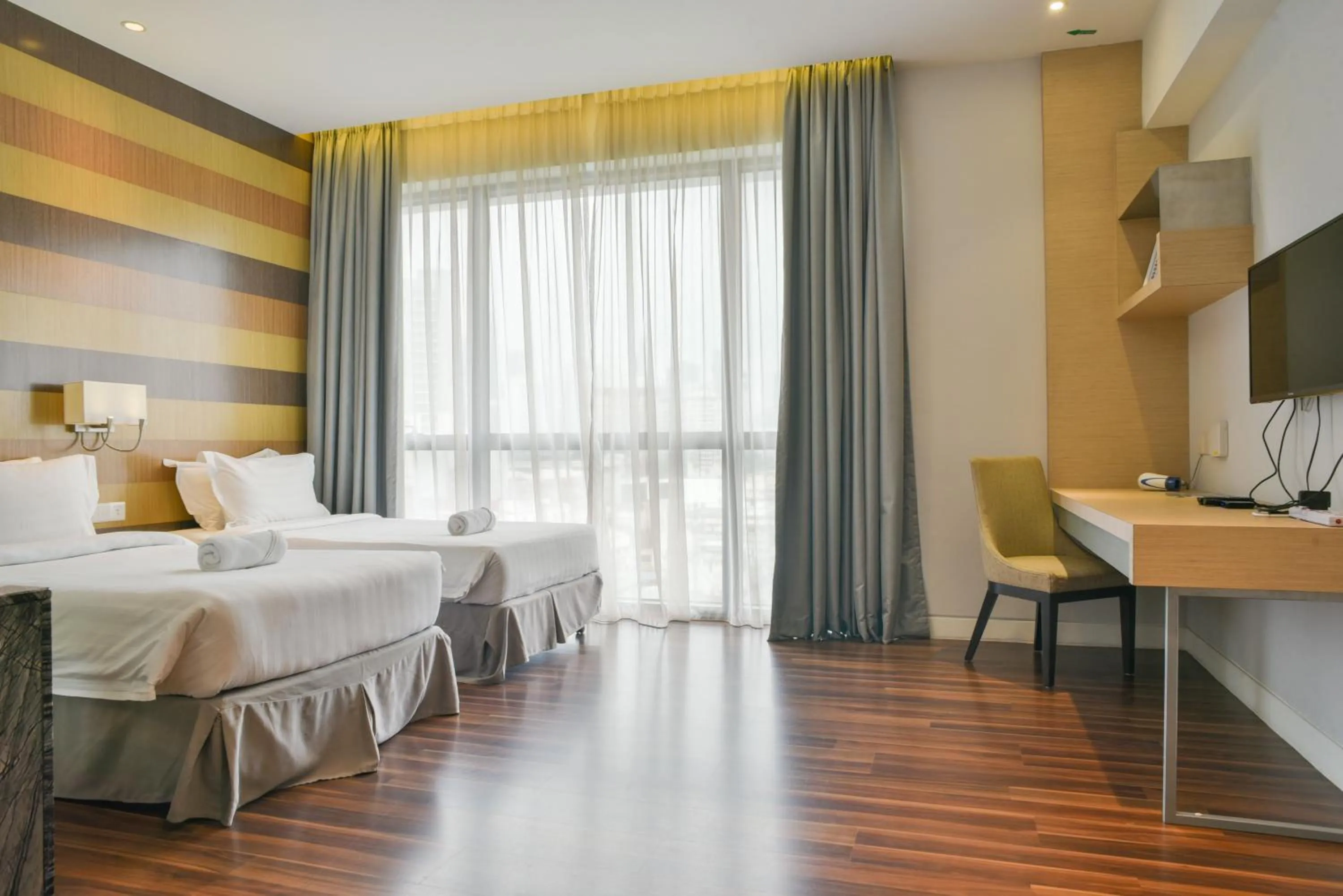 Bed in D'Majestic Place by Widebed