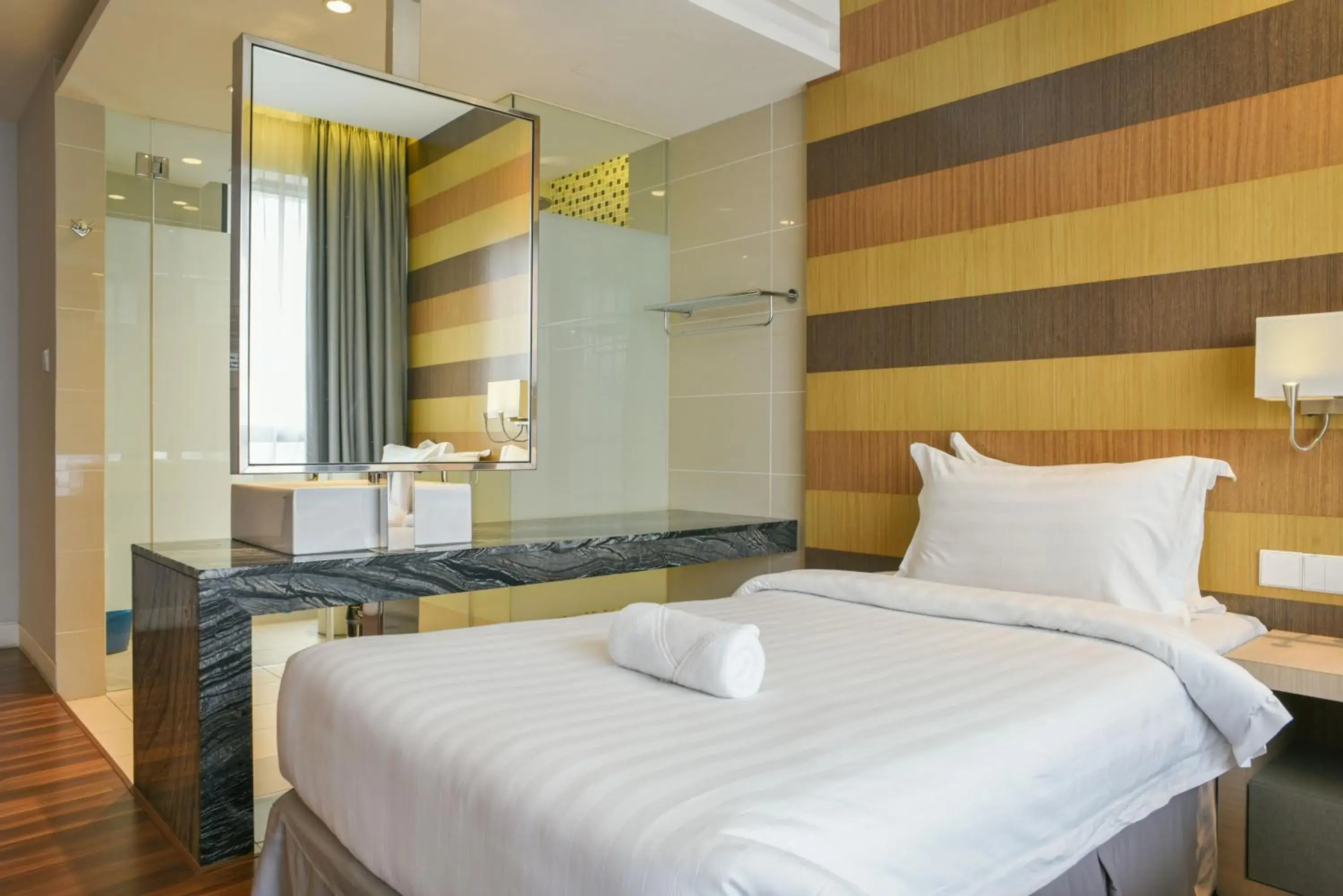 Twin Room in D'Majestic Place by Widebed Twin Room in D'Majestic Place by Widebed