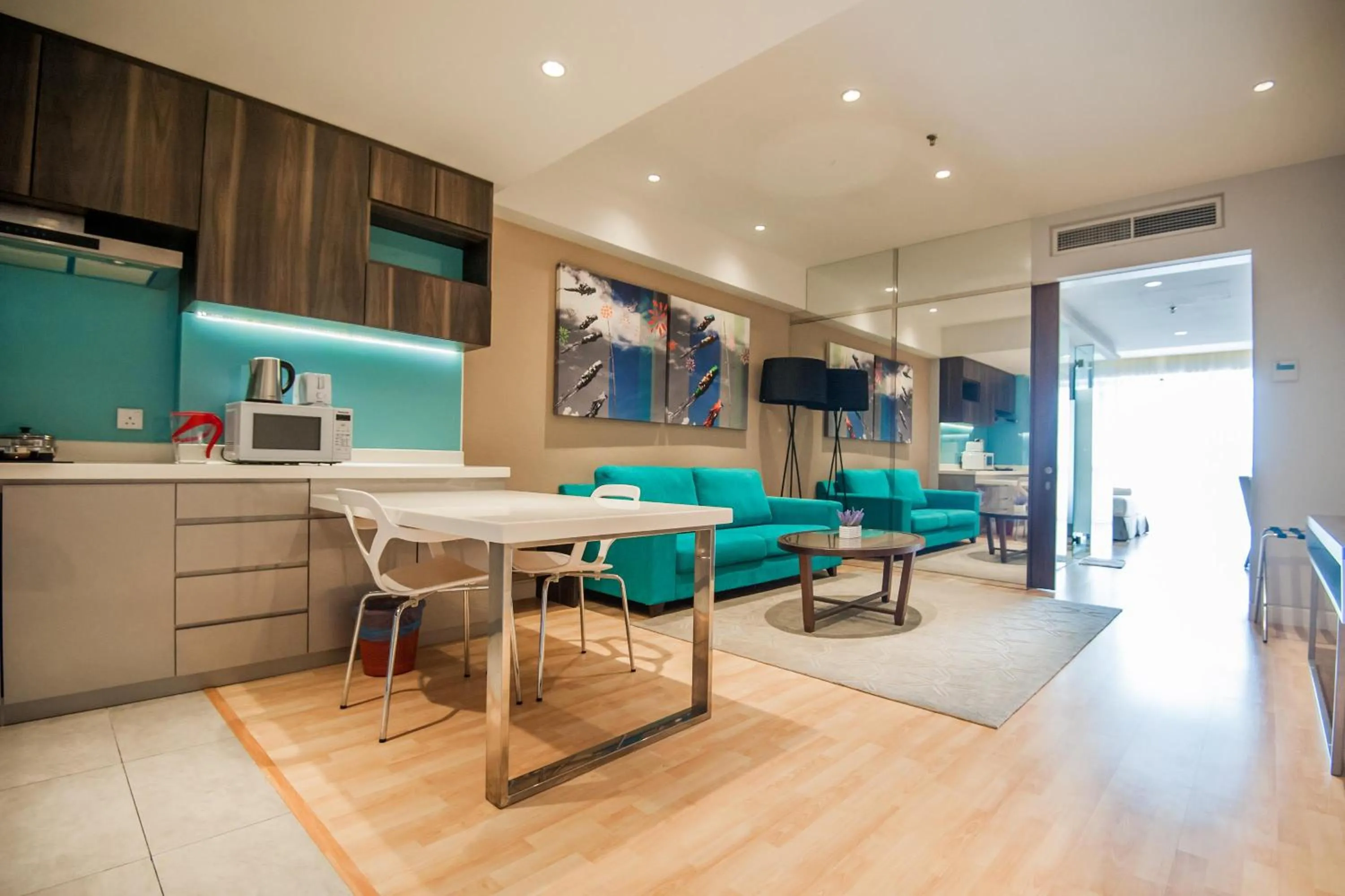 D'Majestic Place by Widebed