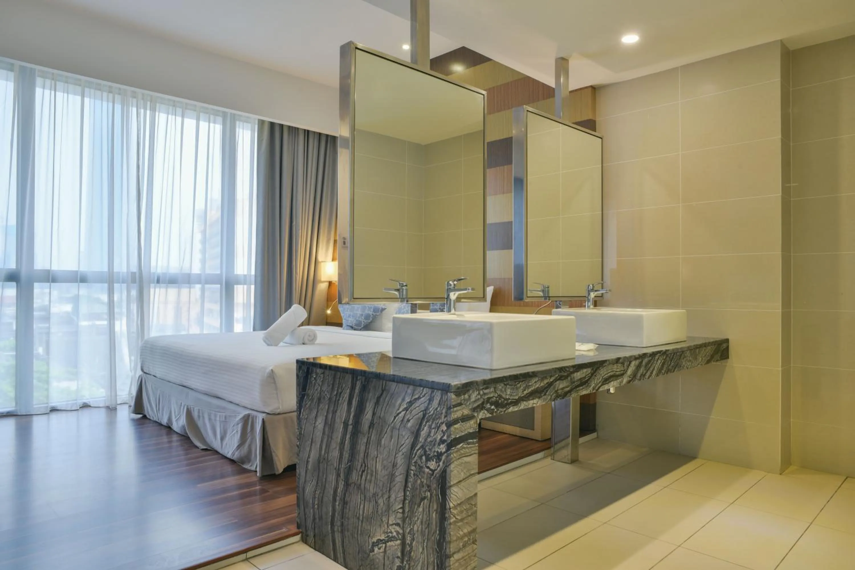 Bed in D'Majestic Place by Widebed