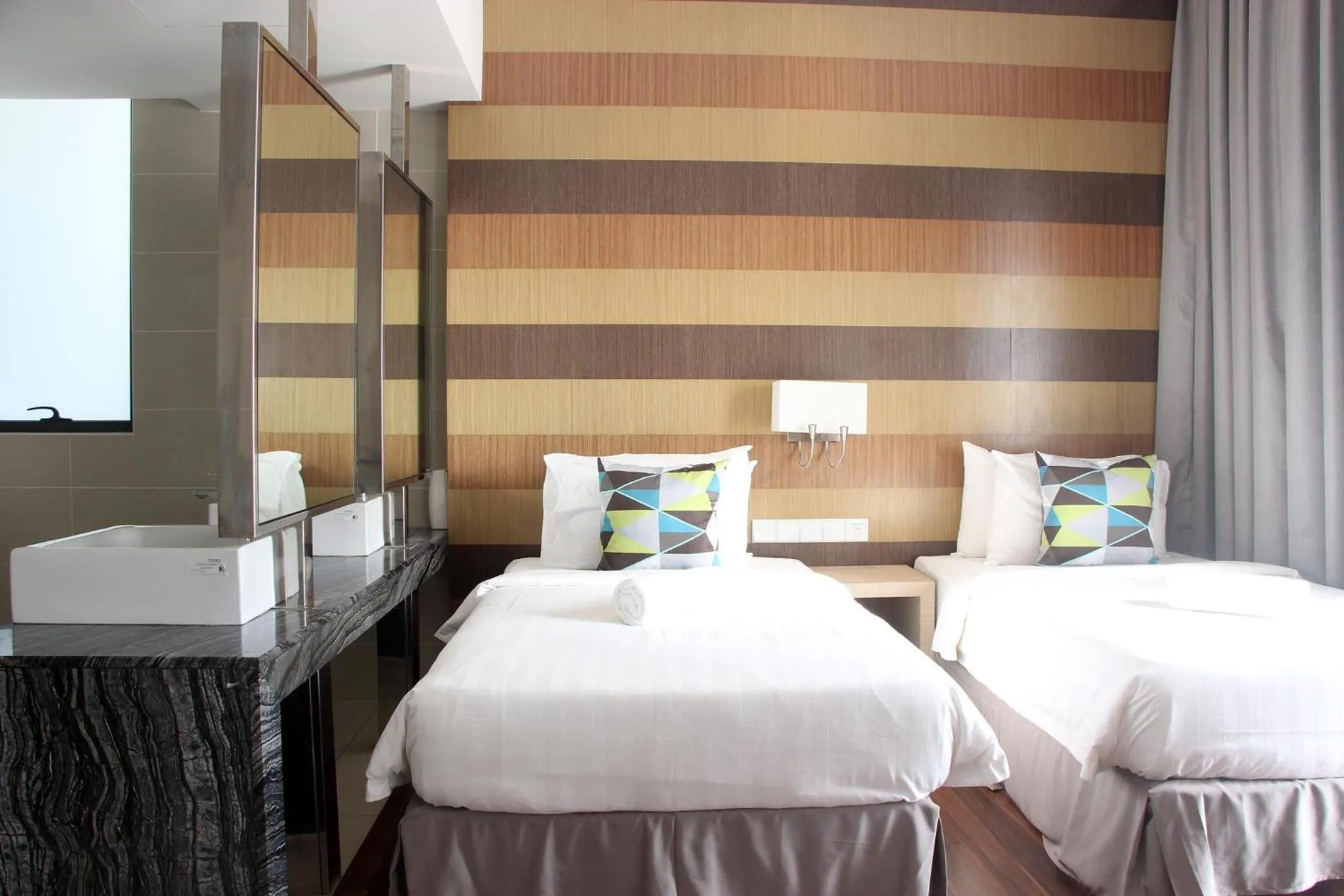 Bed in D'Majestic Place by Widebed