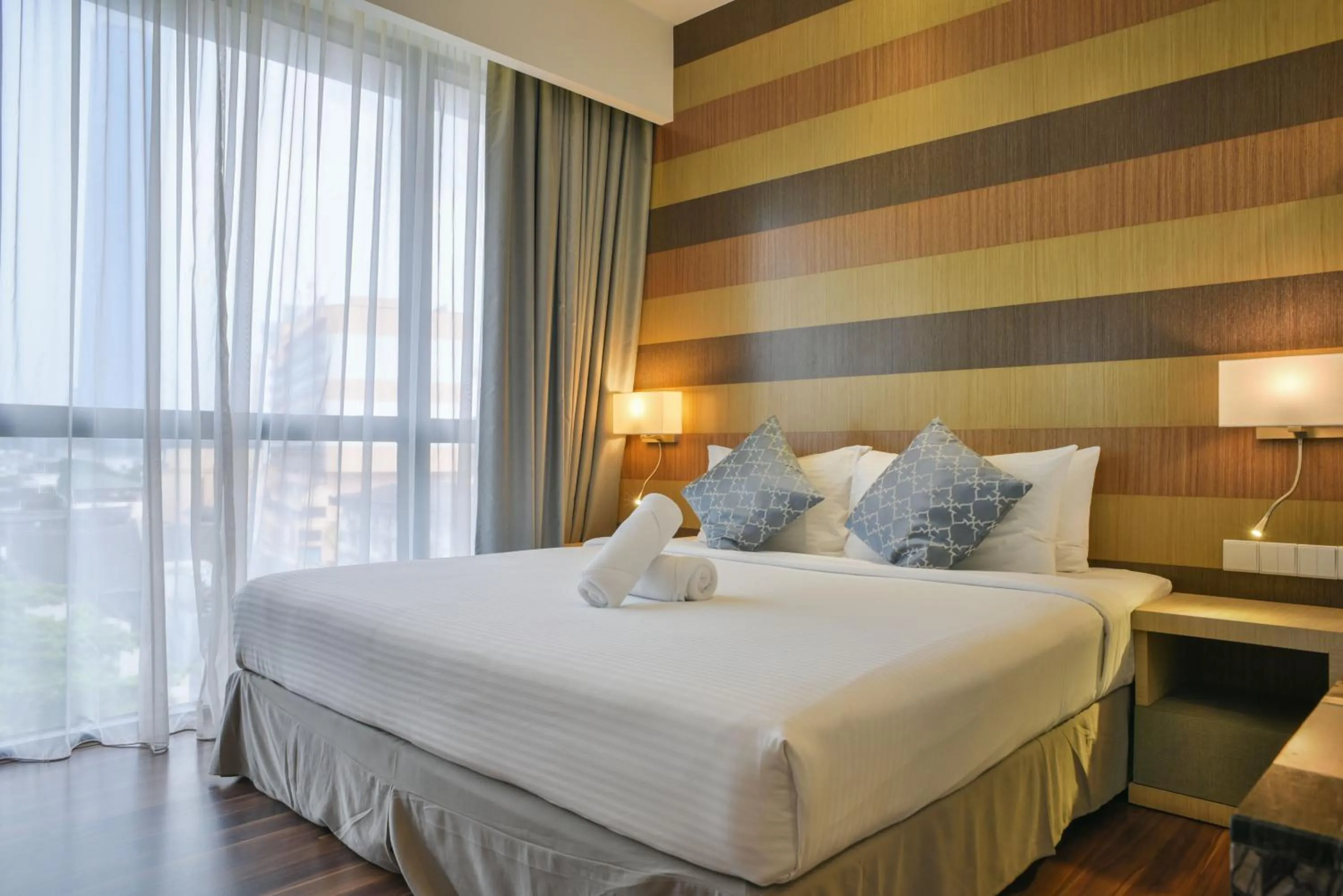 Bed in D'Majestic Place by Widebed