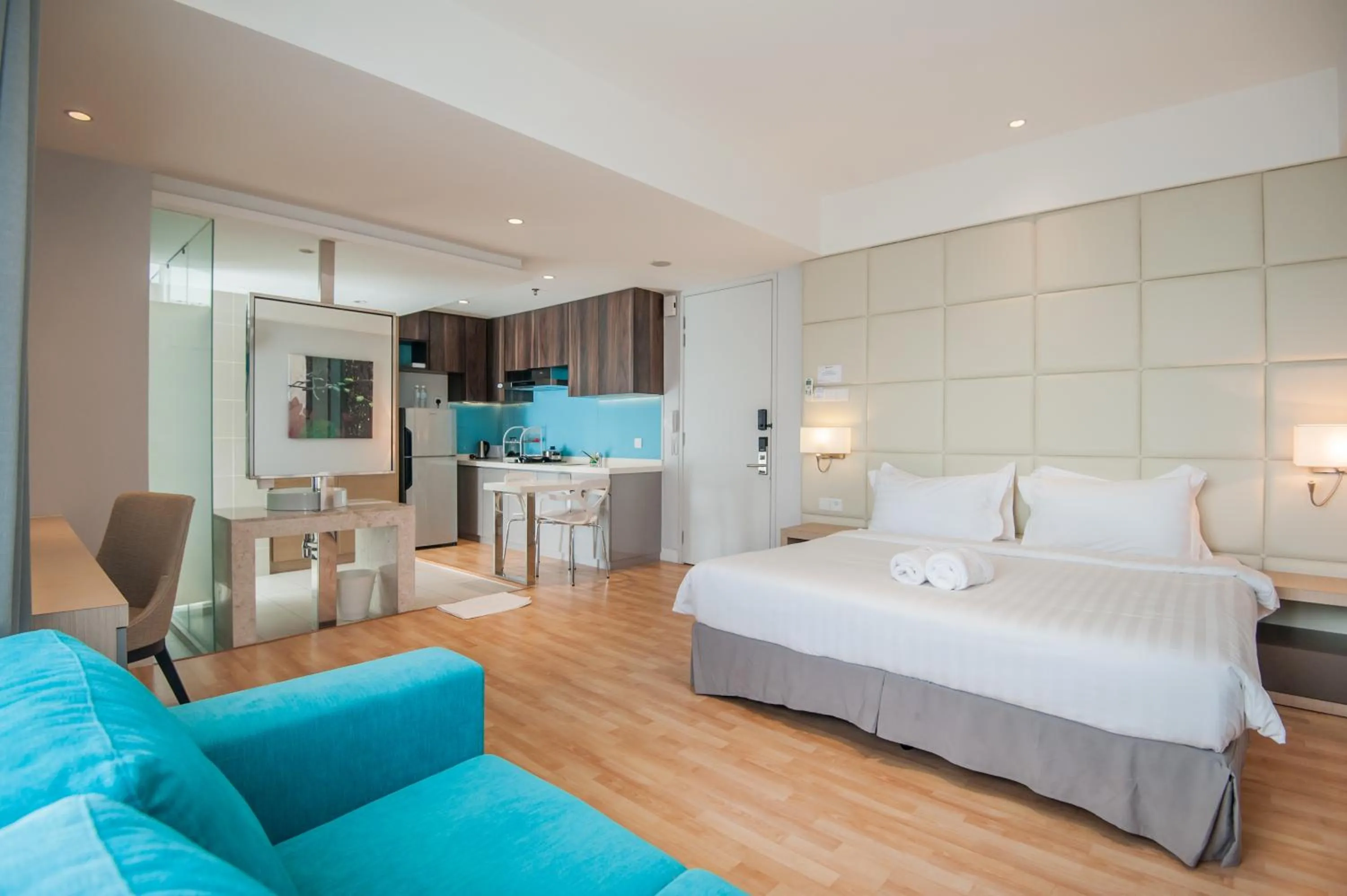 Bed in D'Majestic Place by Widebed