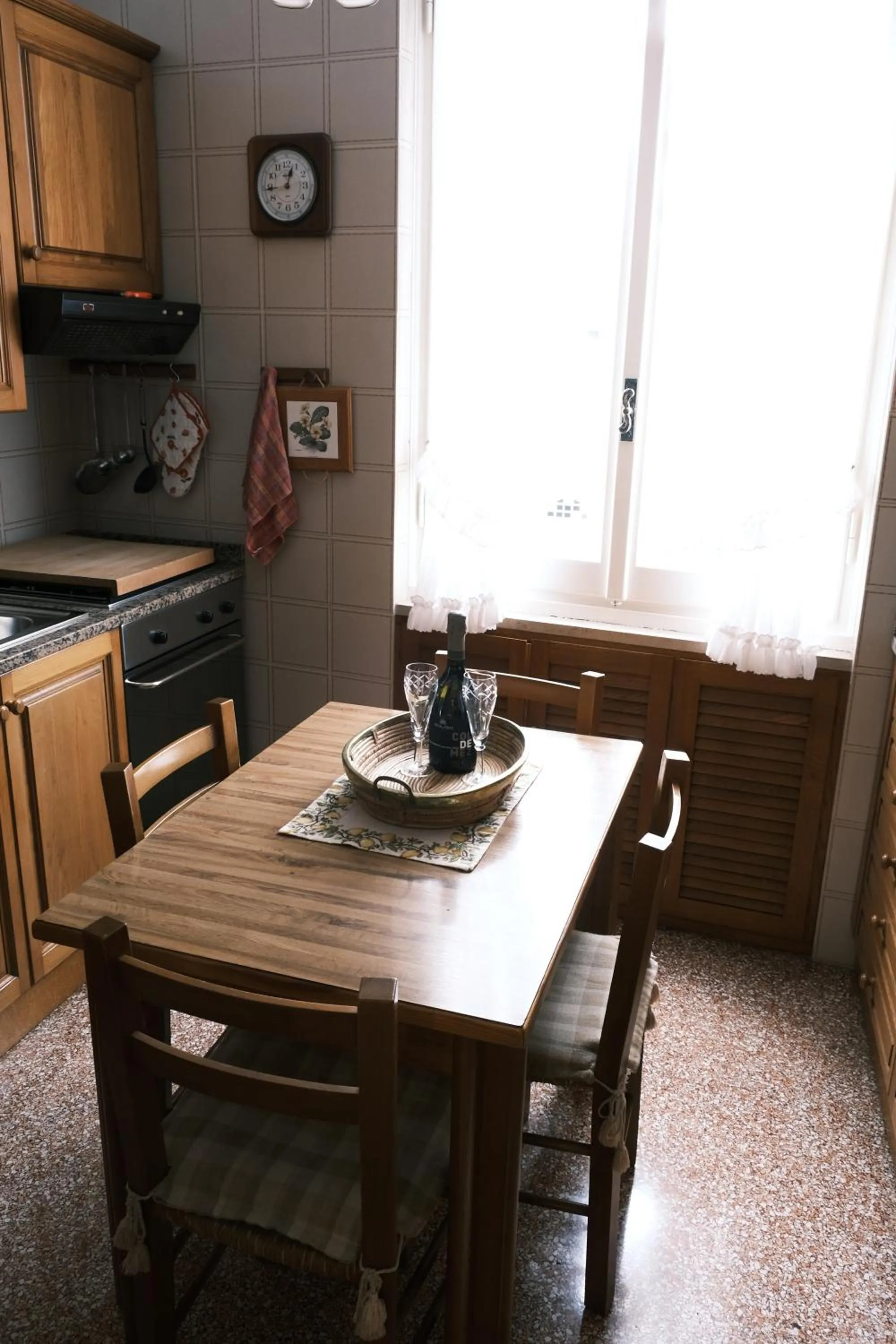 Kitchen or kitchenette in Turchino Apartment & Terrazza della Luisa by PortofinoVacanze