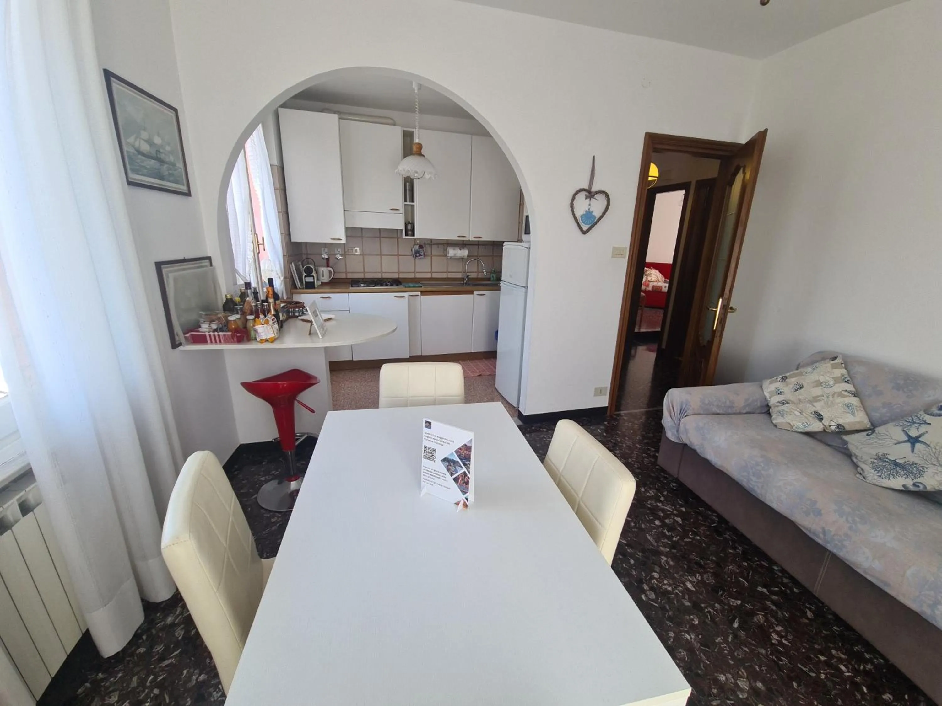 Kitchen or kitchenette in Turchino Apartment & Terrazza della Luisa by PortofinoVacanze