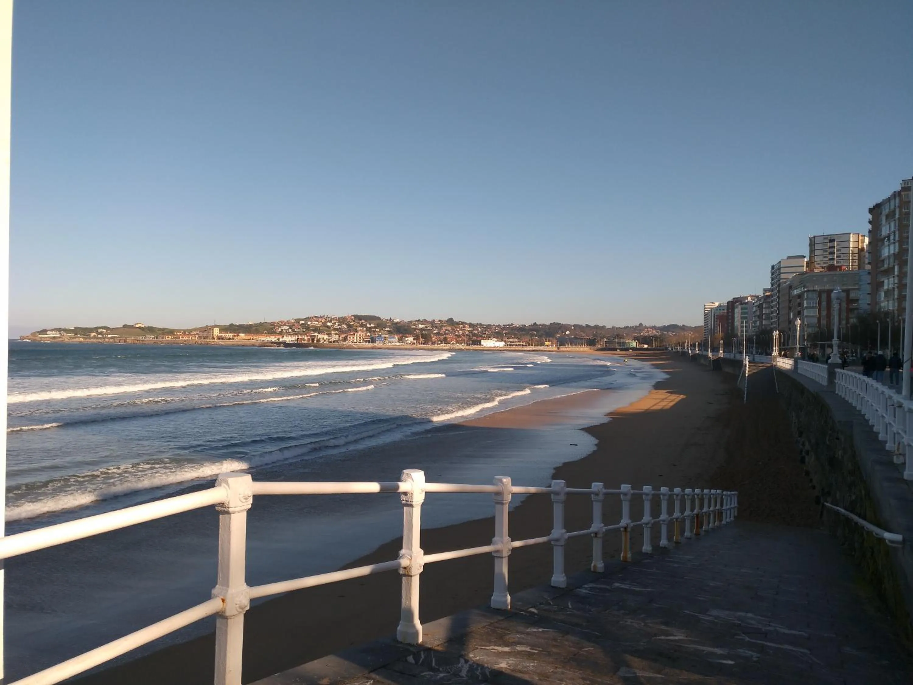 Beach in Iradri, Apartamento Playa Gijón