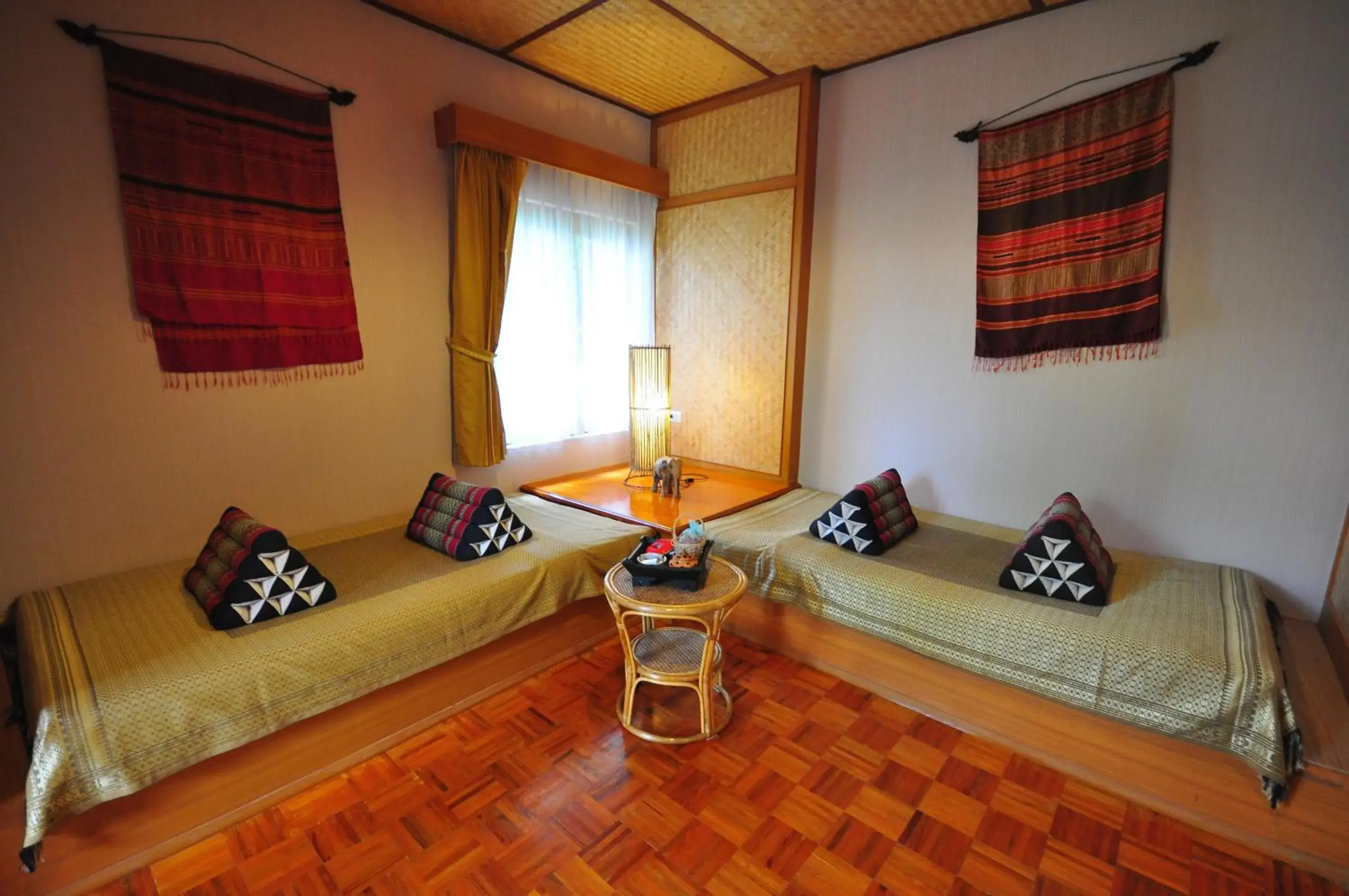 Photo of the whole room in Coral Hotel Bangsaphan Photo of the whole room in Coral Hotel Bangsaphan