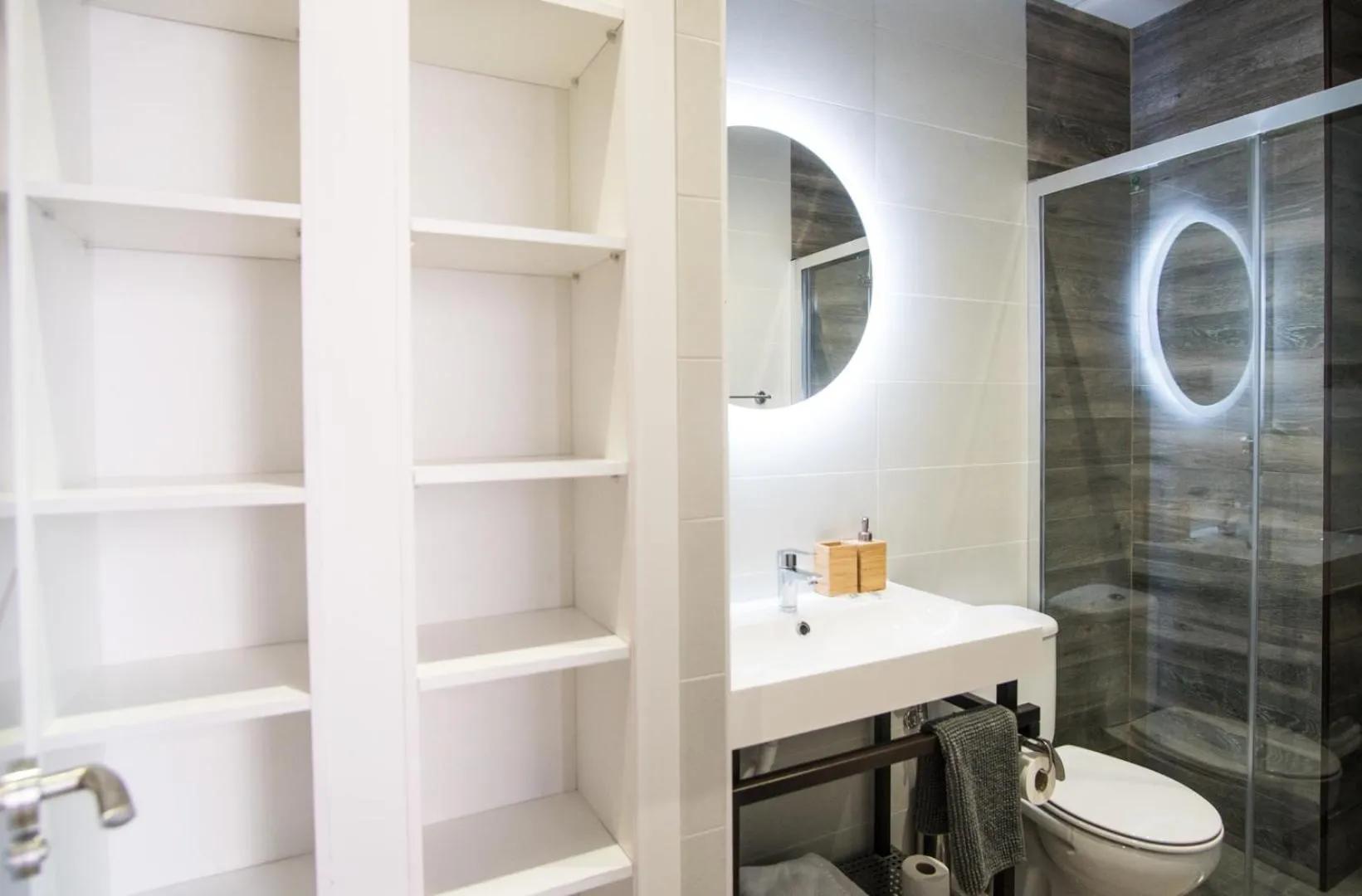 Shower in The Lights City Rooms