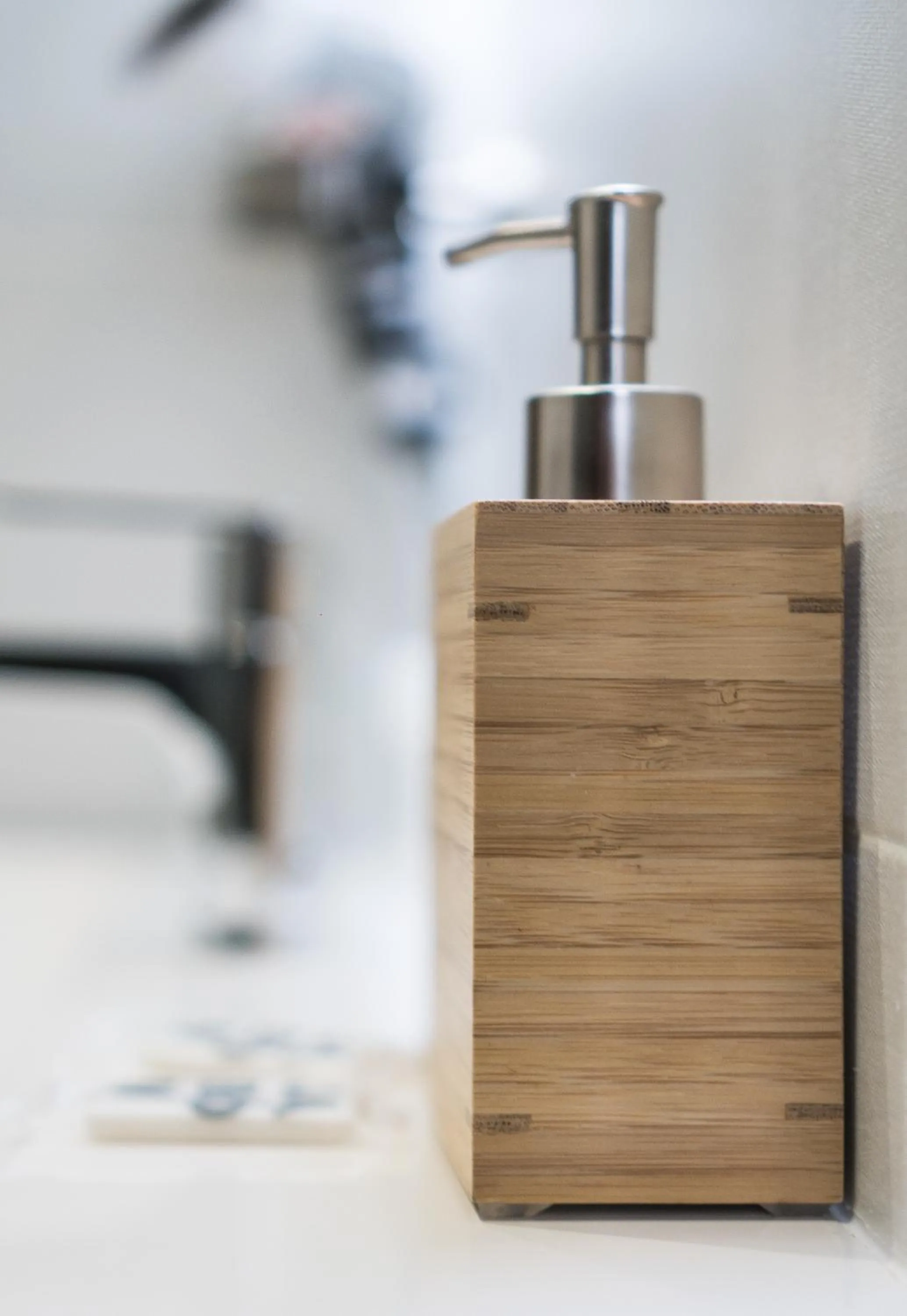 Bathroom in The Lights City Rooms