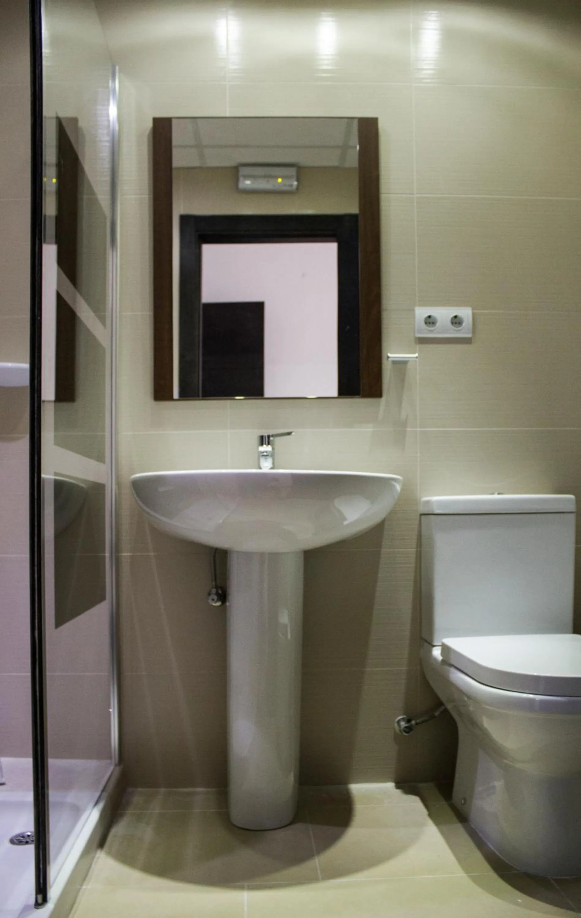 Bathroom in The Lights City Rooms