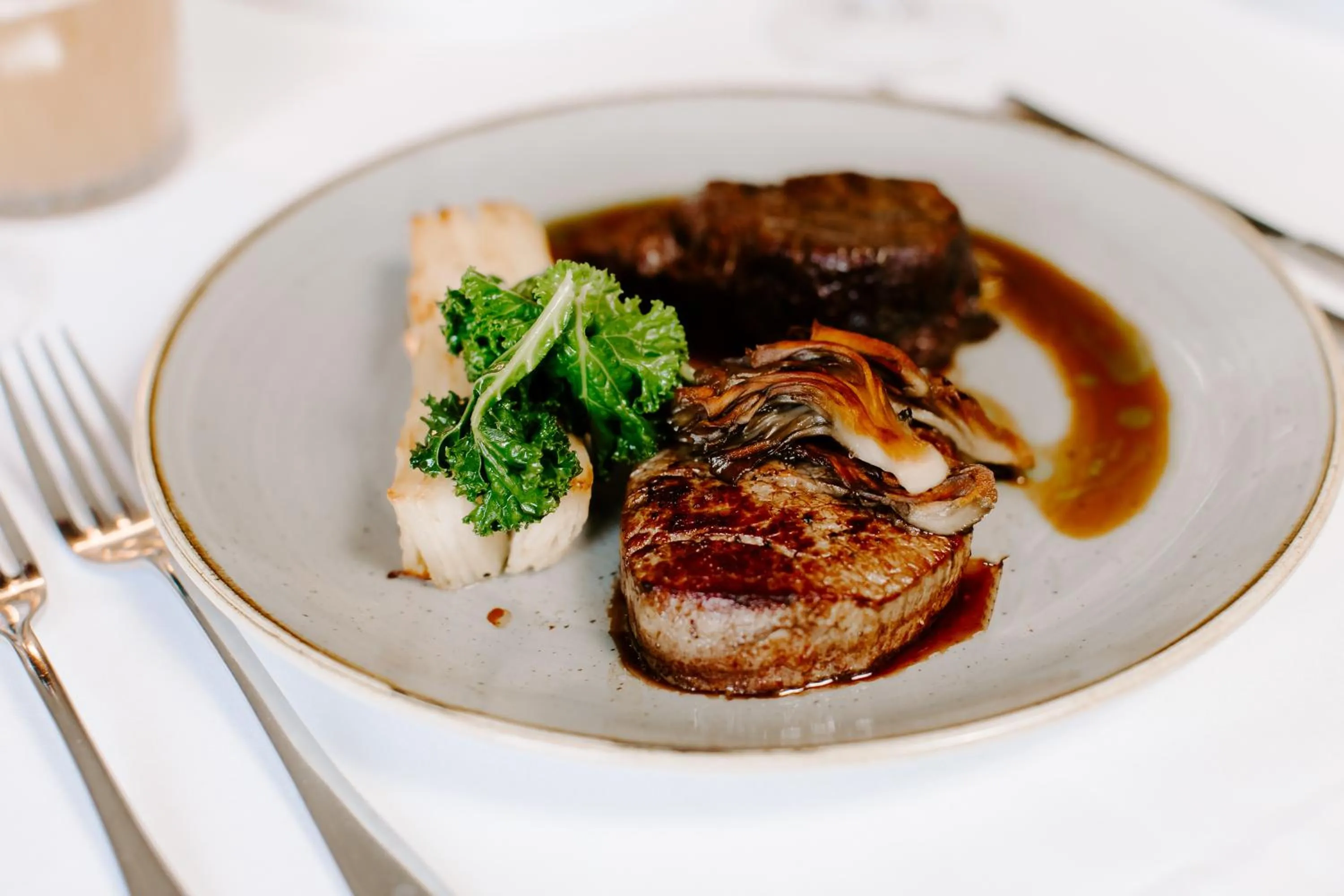 Restaurant/places to eat in Crathorne Hall