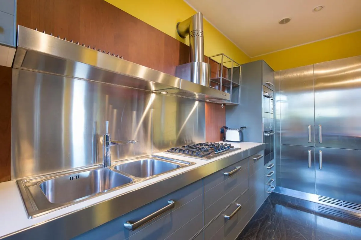 Kitchen or kitchenette in Villa Caterina by Impero House