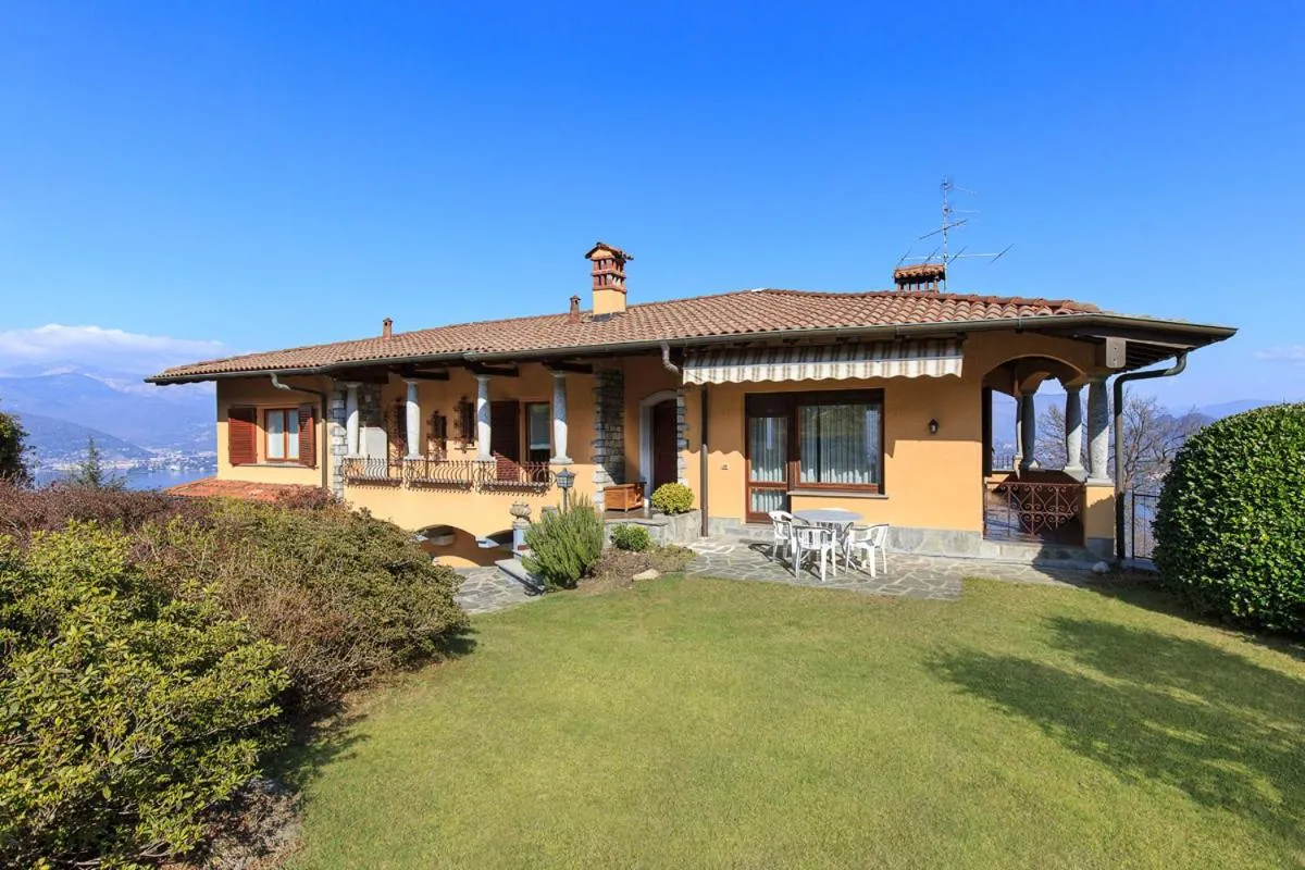 Property building in Villa Caterina by Impero House
