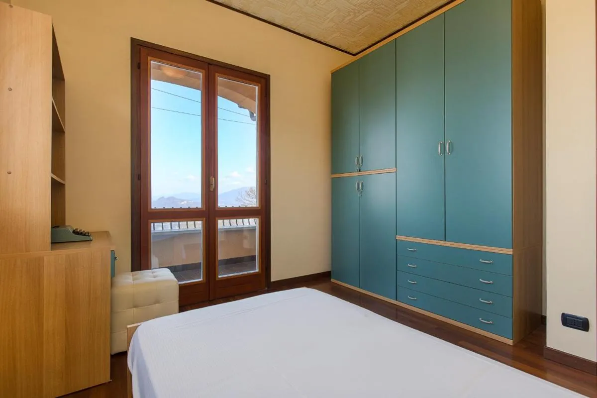 Bedroom, Bed in Villa Caterina by Impero House