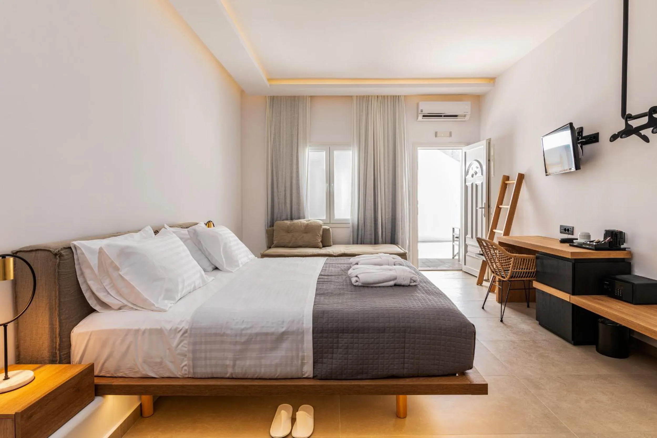 Photo of the whole room, Bed in Avra Mykonos