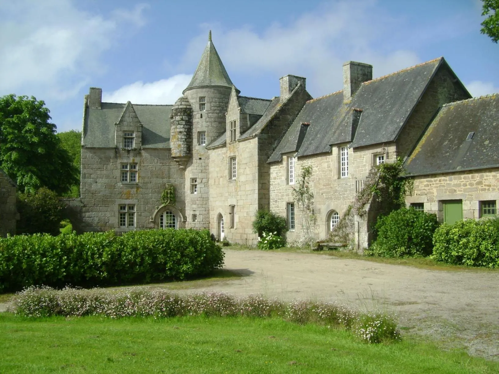 Manoir de Kerguéréon