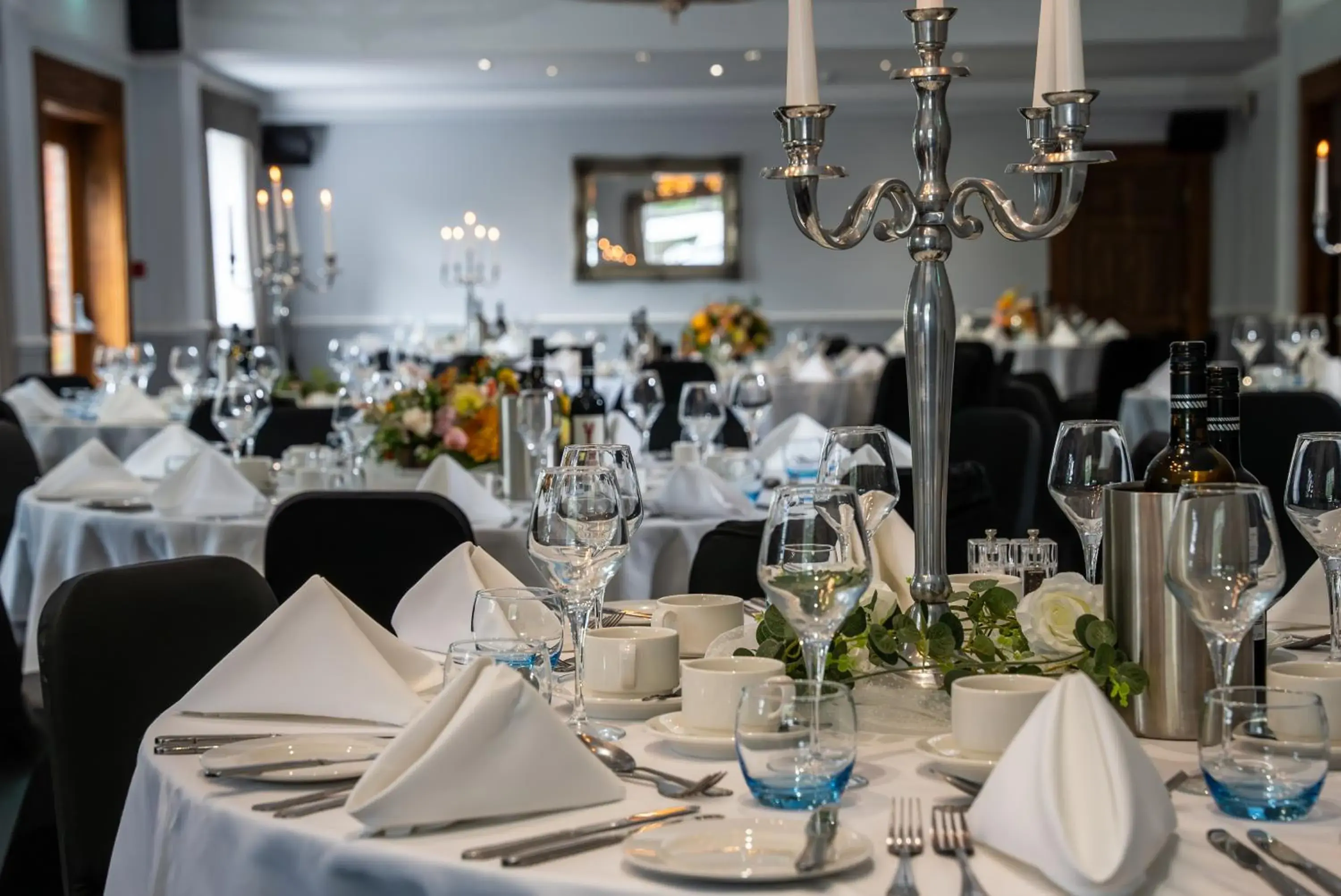 Property building in Balmer Lawn Property building in Balmer Lawn