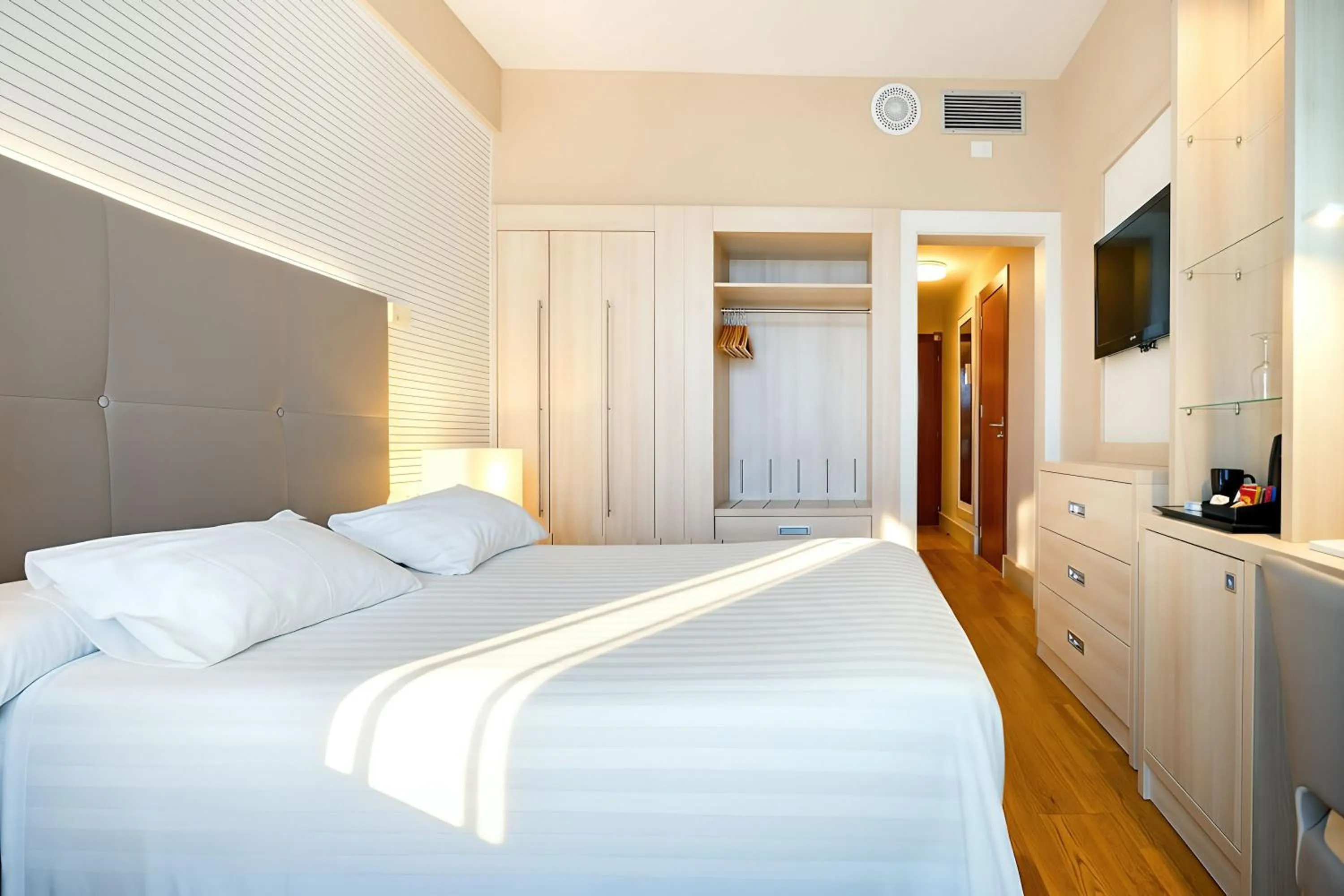 Bed in Bull Reina Isabel & SPA