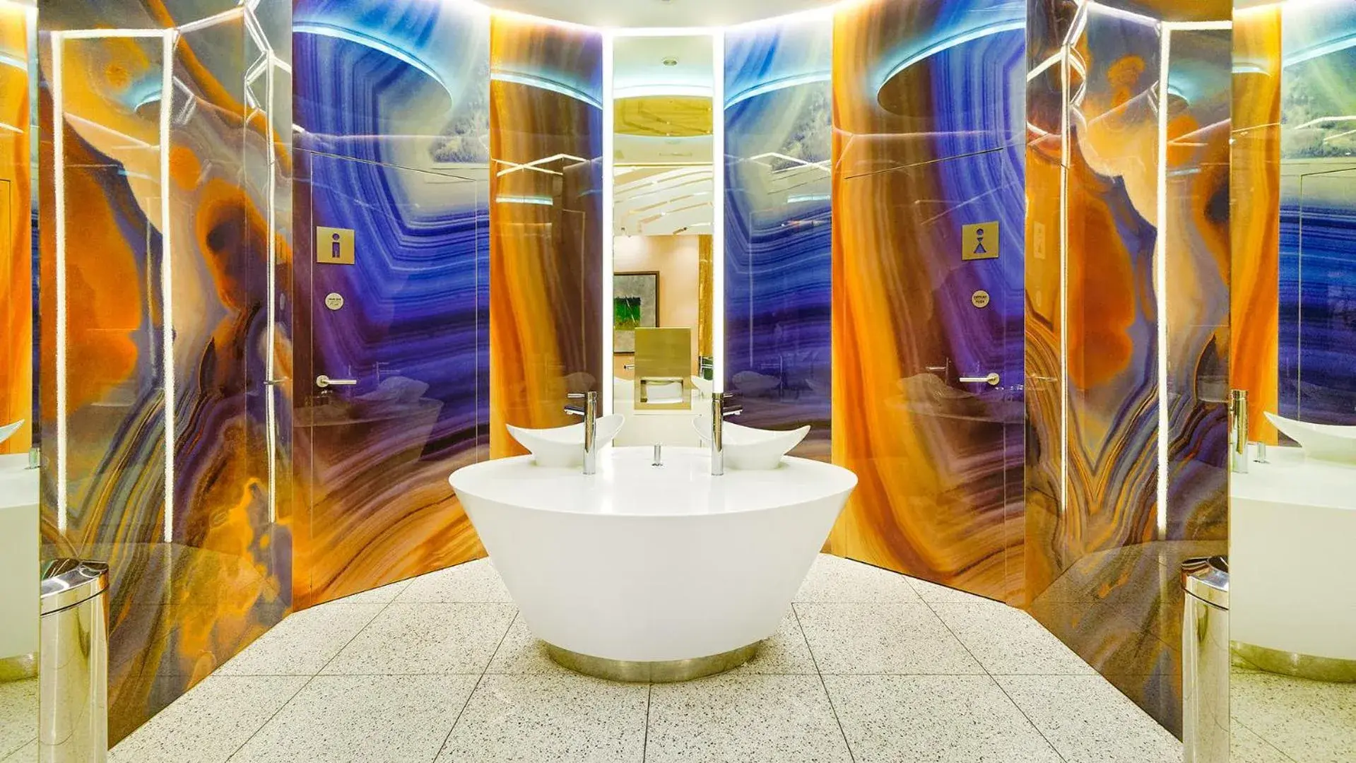 Property building in Bull Reina Isabel & SPA Property building in Bull Reina Isabel & SPA