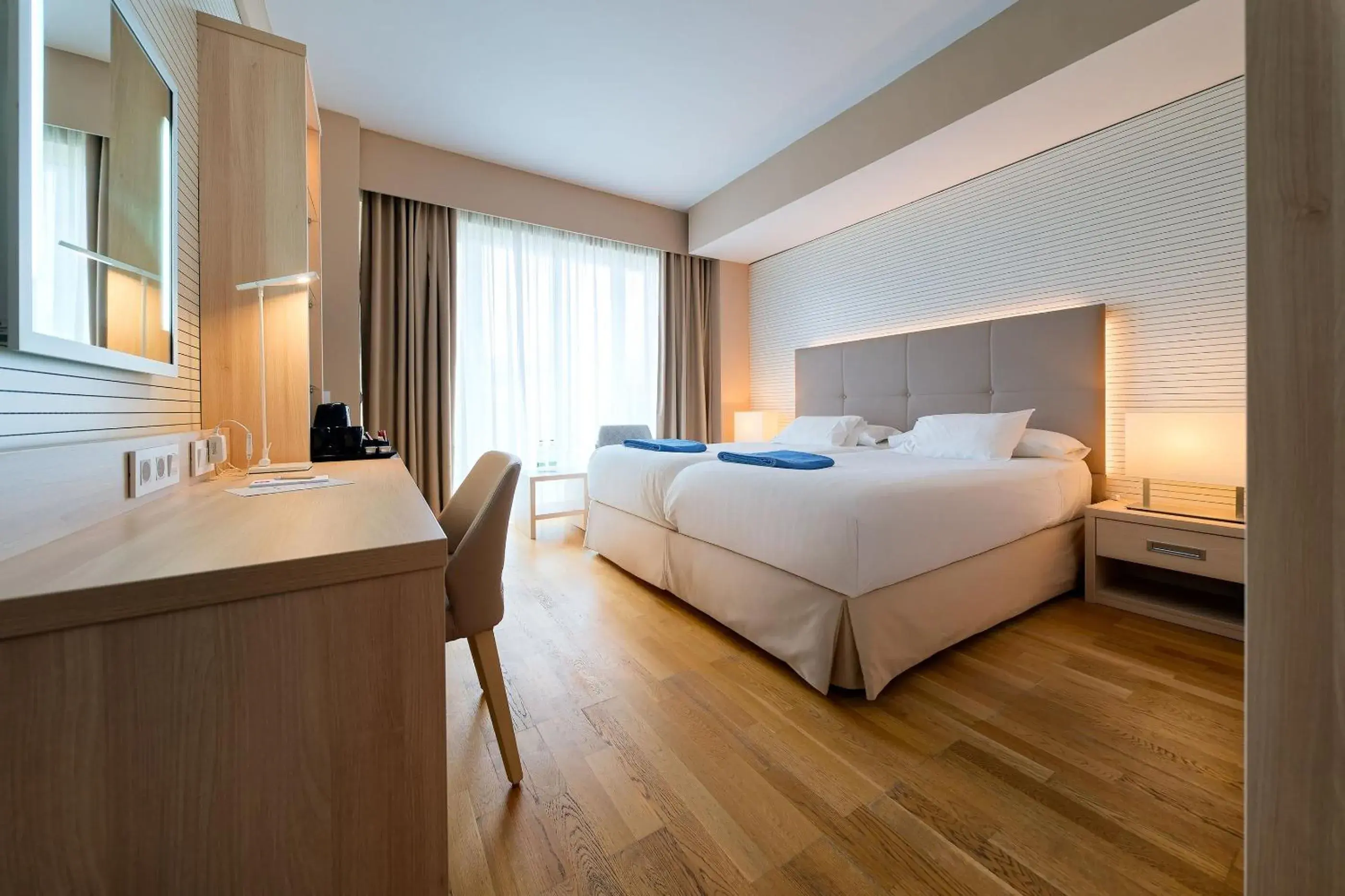 Photo of the whole room, Bed in Bull Reina Isabel & SPA Photo of the whole room, Bed in Bull Reina Isabel & SPA