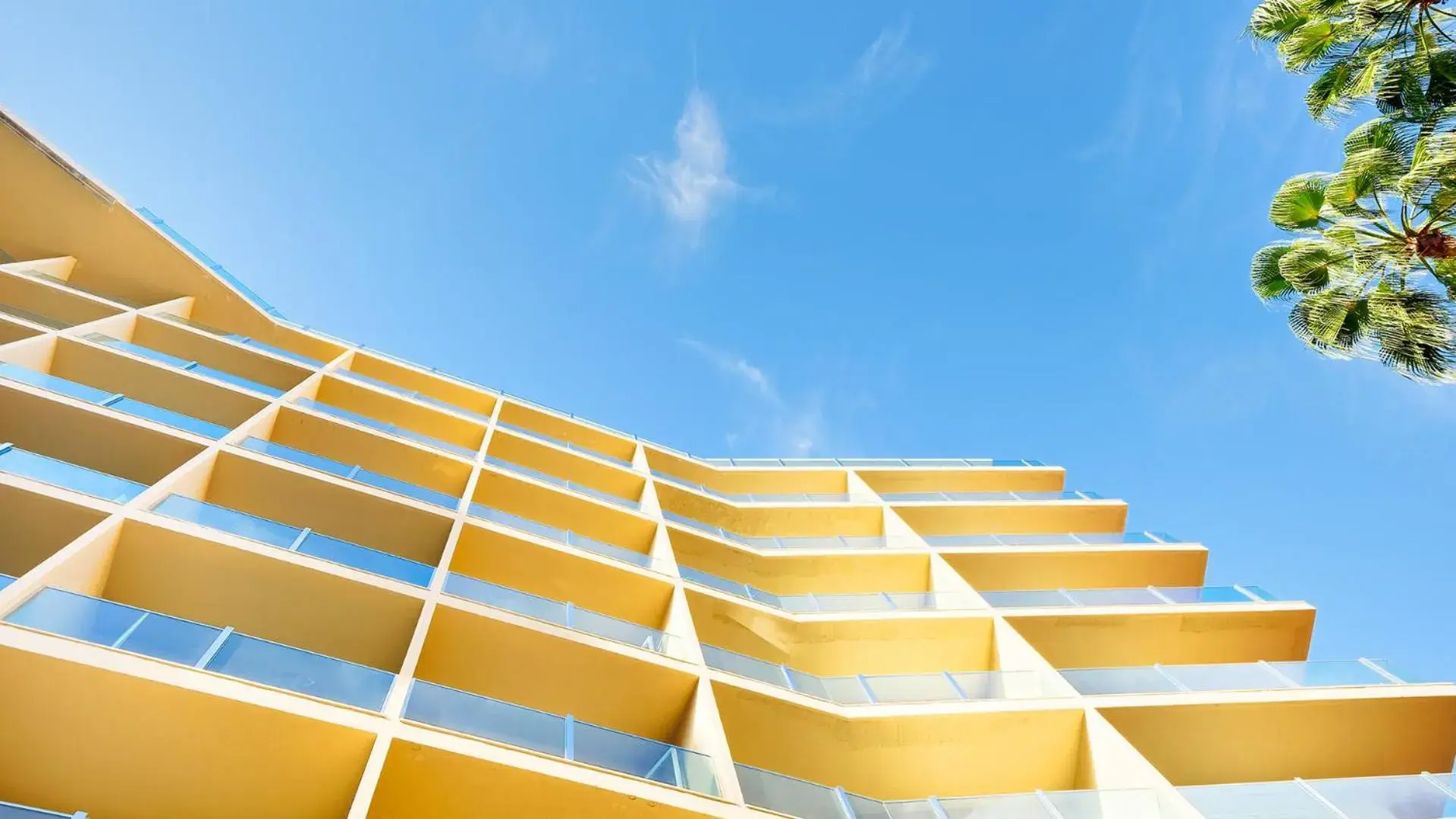 Property building in Bull Reina Isabel & SPA Property building in Bull Reina Isabel & SPA