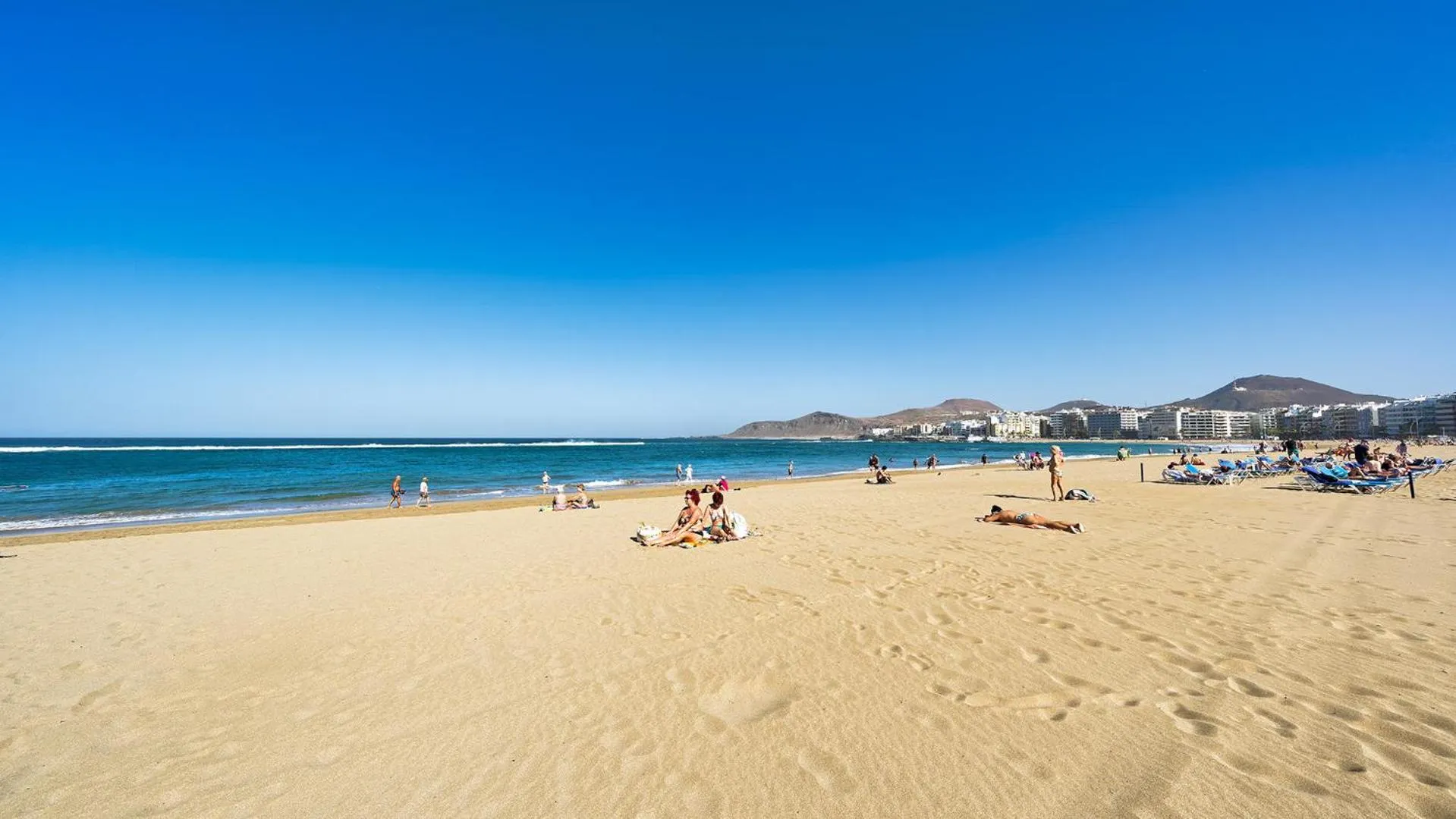 Beach in Bull Reina Isabel & SPA