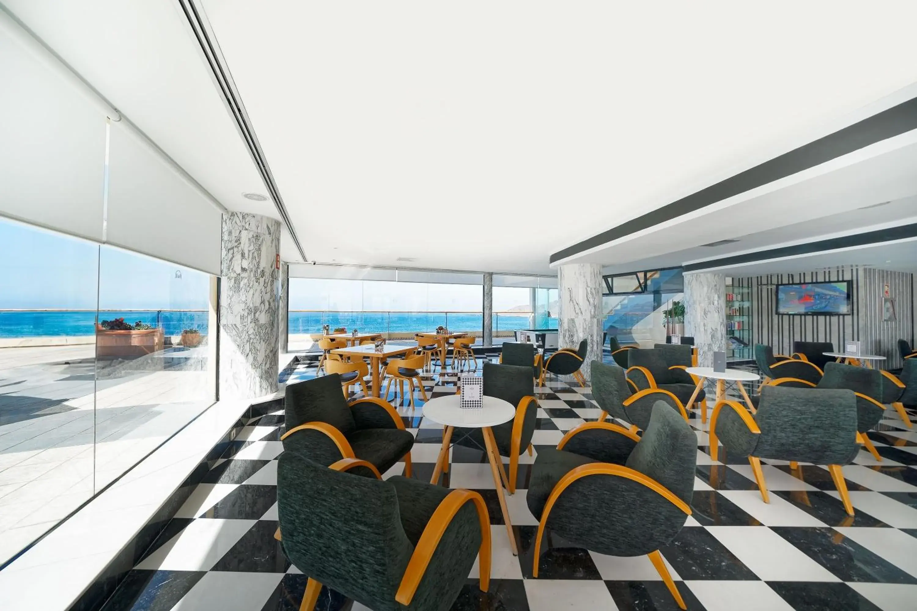 Lounge or bar in Bull Reina Isabel & SPA Lounge or bar in Bull Reina Isabel & SPA