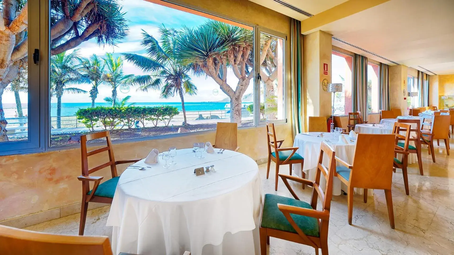 Restaurant/places to eat in Bull Reina Isabel & SPA Restaurant/places to eat in Bull Reina Isabel & SPA