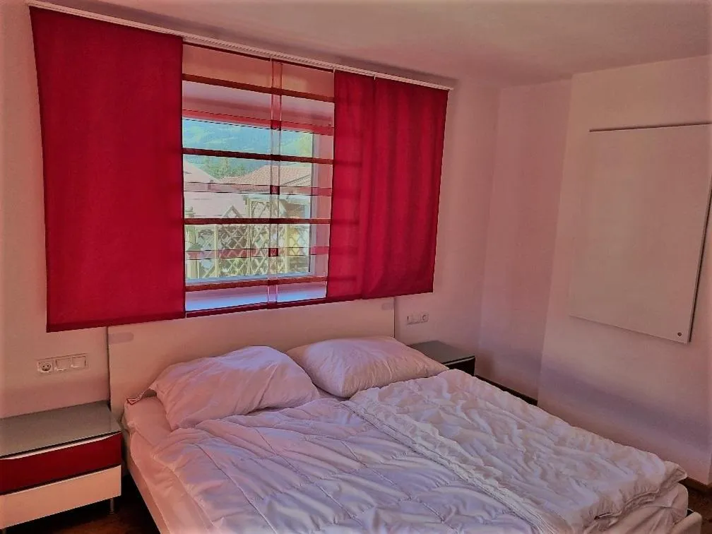 Bed in Appartements KALSWIRT