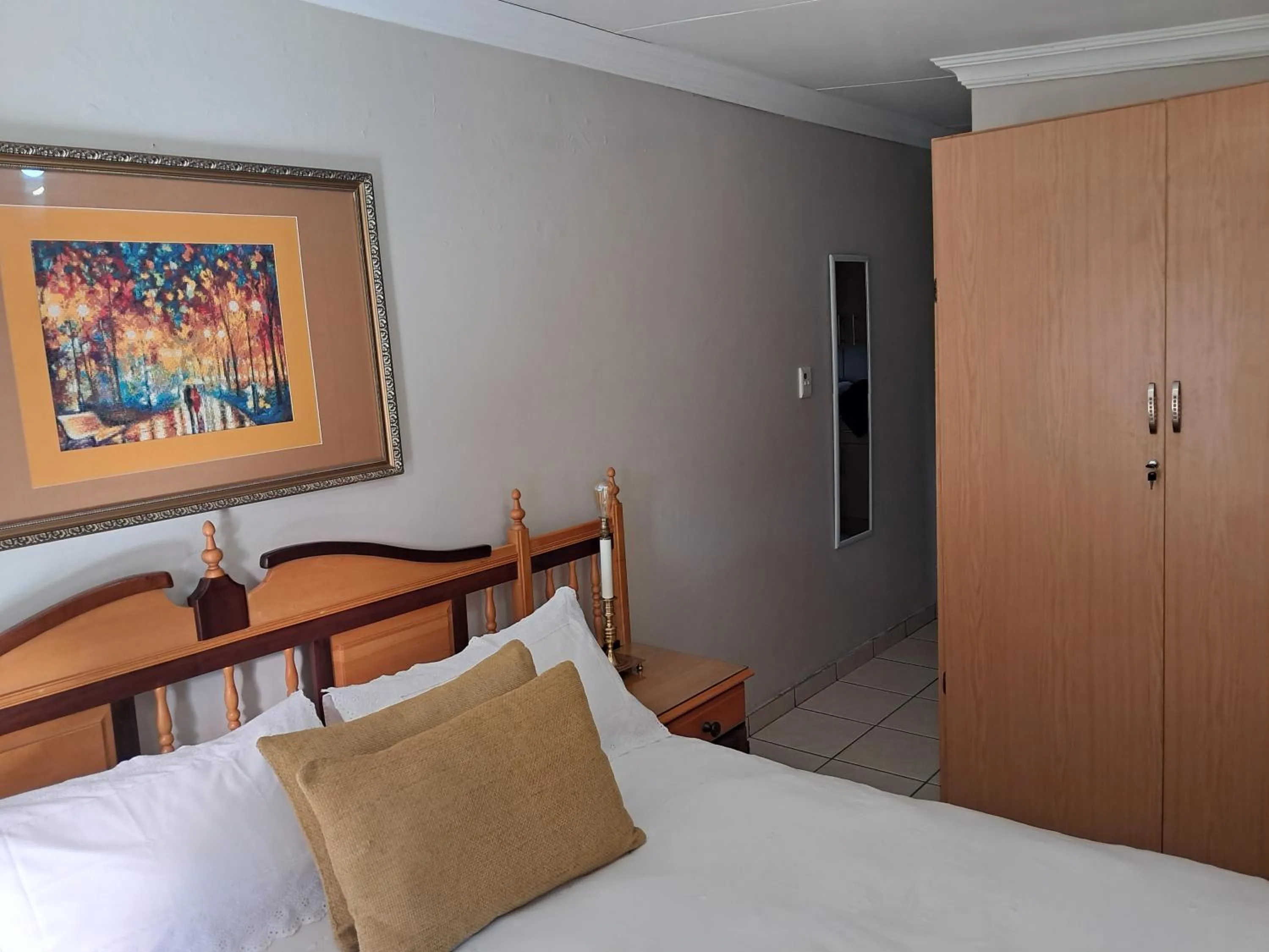 Bedroom, Bed in Jakkalsdraai Guest House