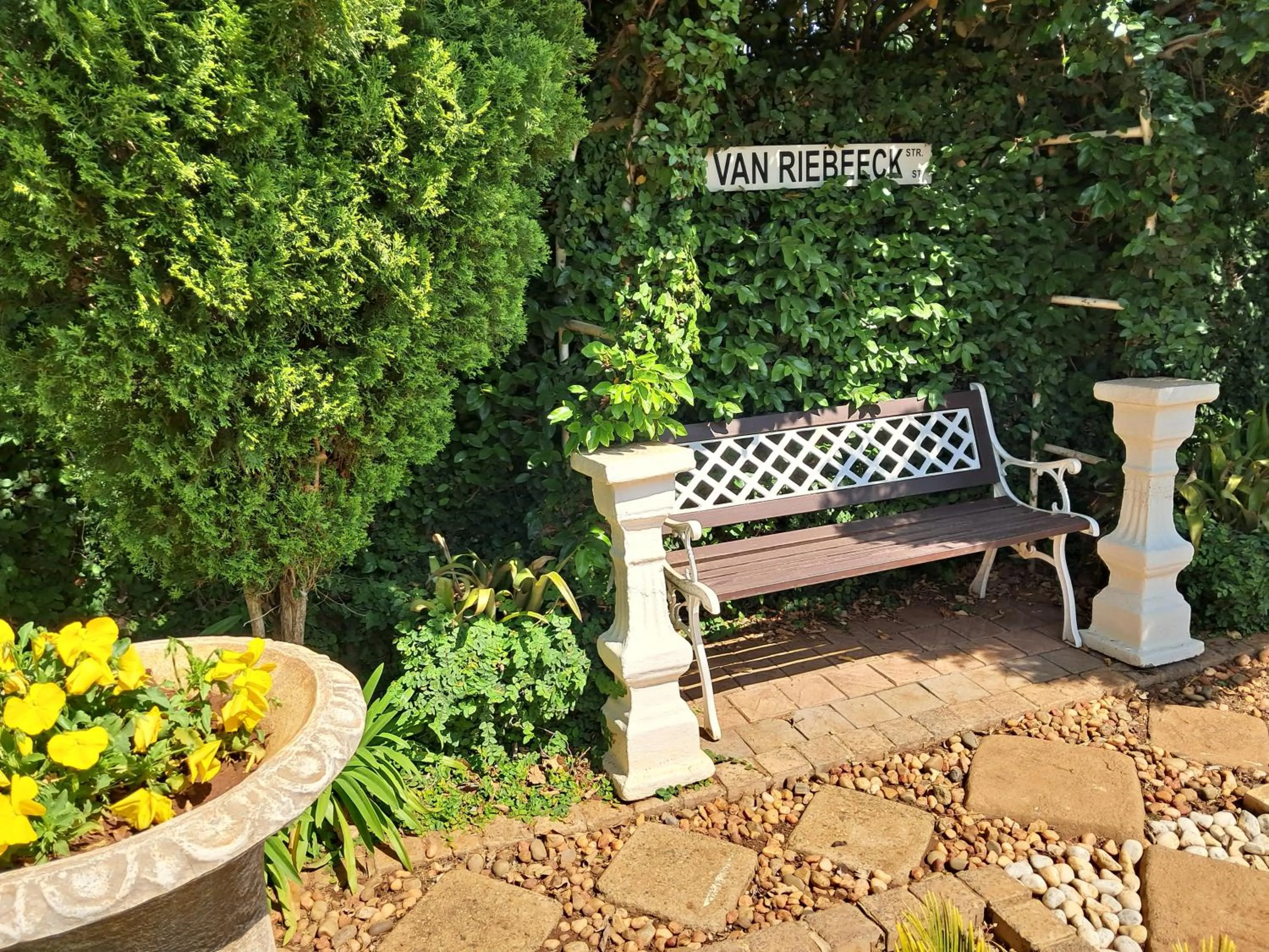 Garden in Jakkalsdraai Guest House