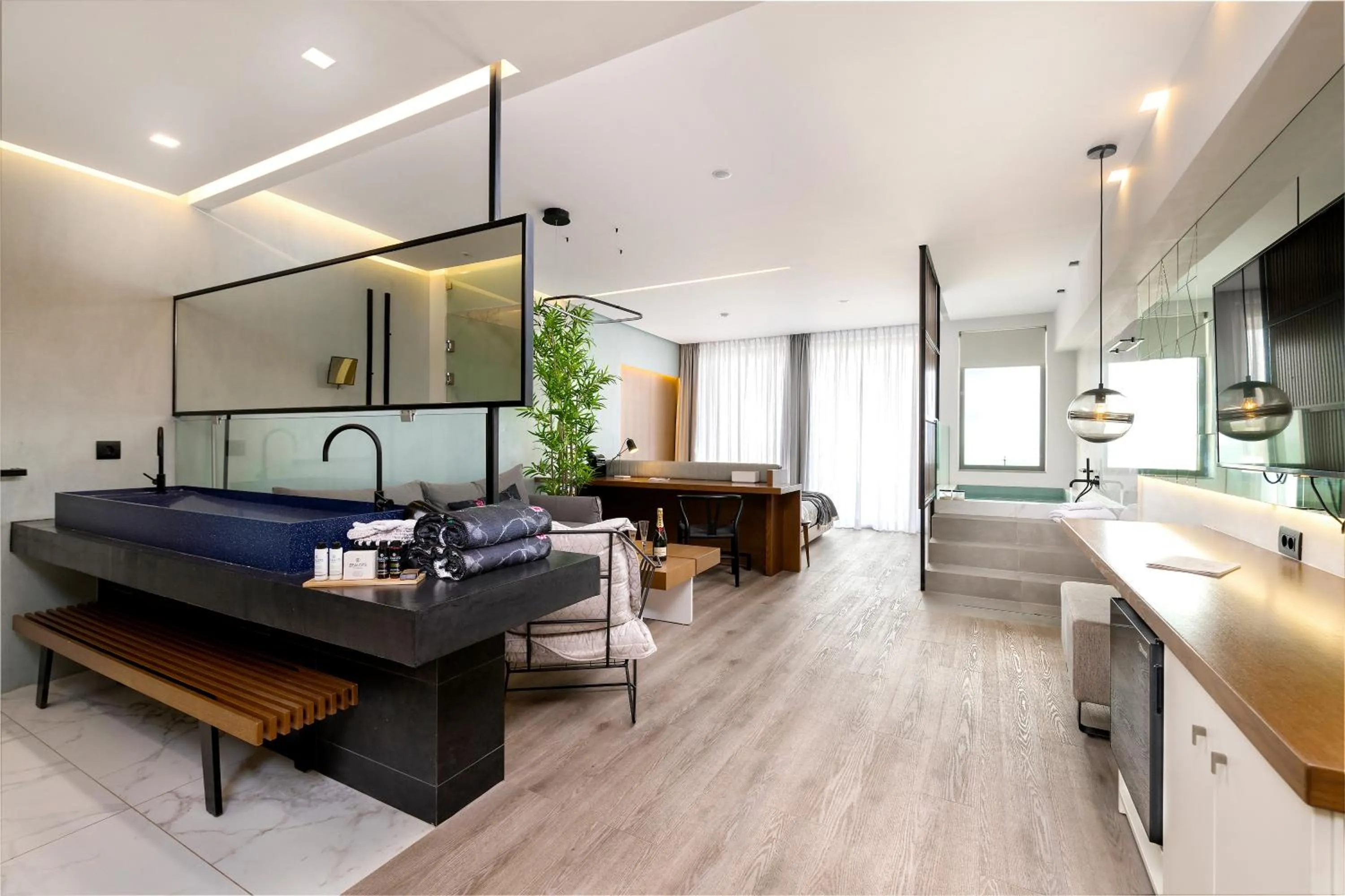 Photo of the whole room in Dyo Suites