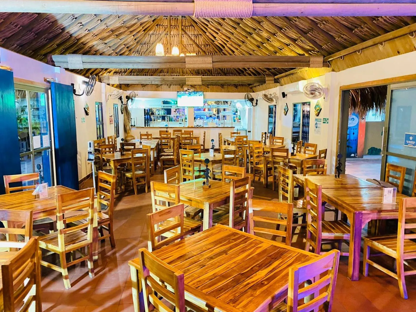 Restaurant/places to eat in Awa De Mar Hotel Tolu