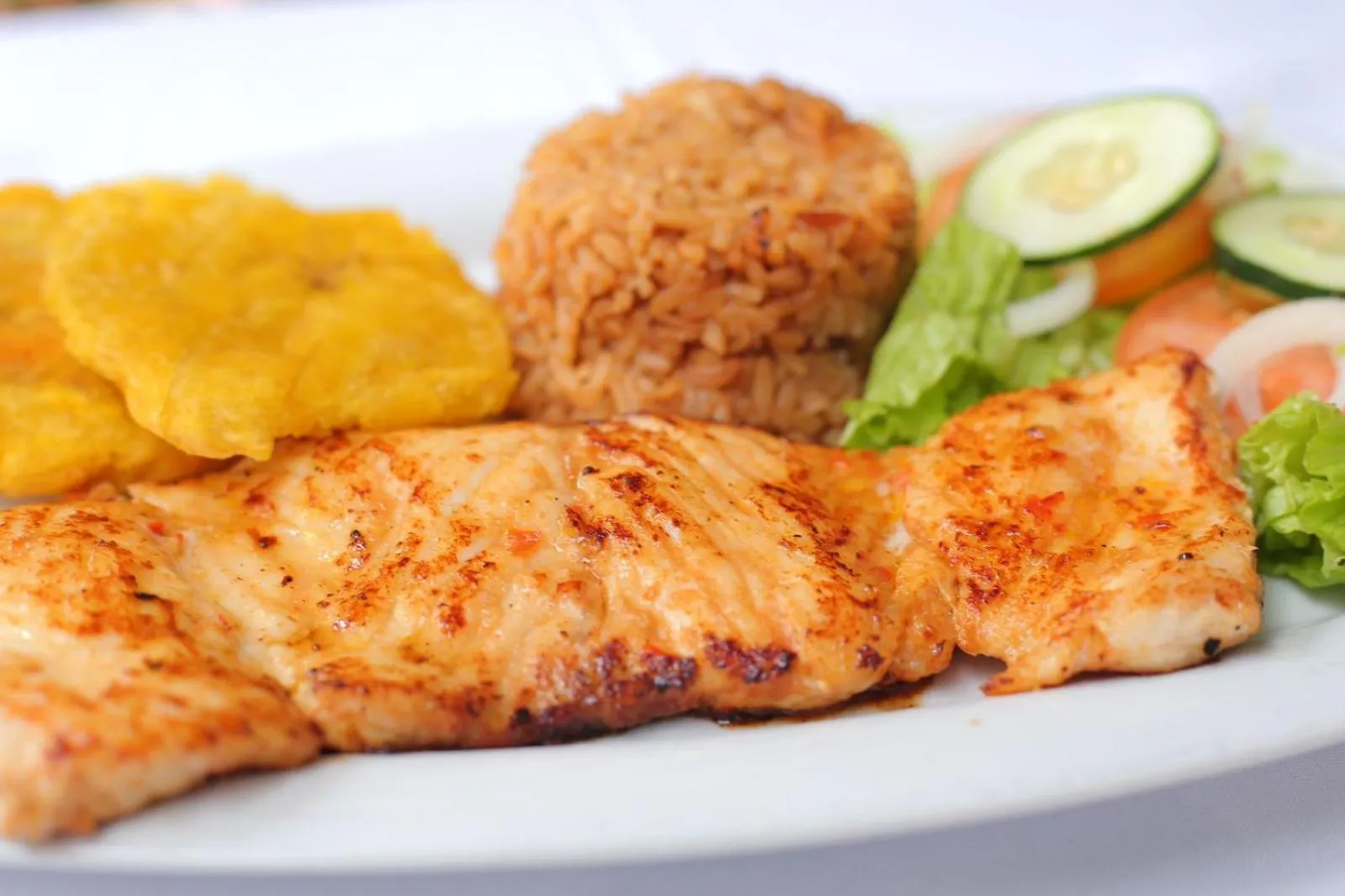 Restaurant/places to eat in Awa De Mar Hotel Tolu