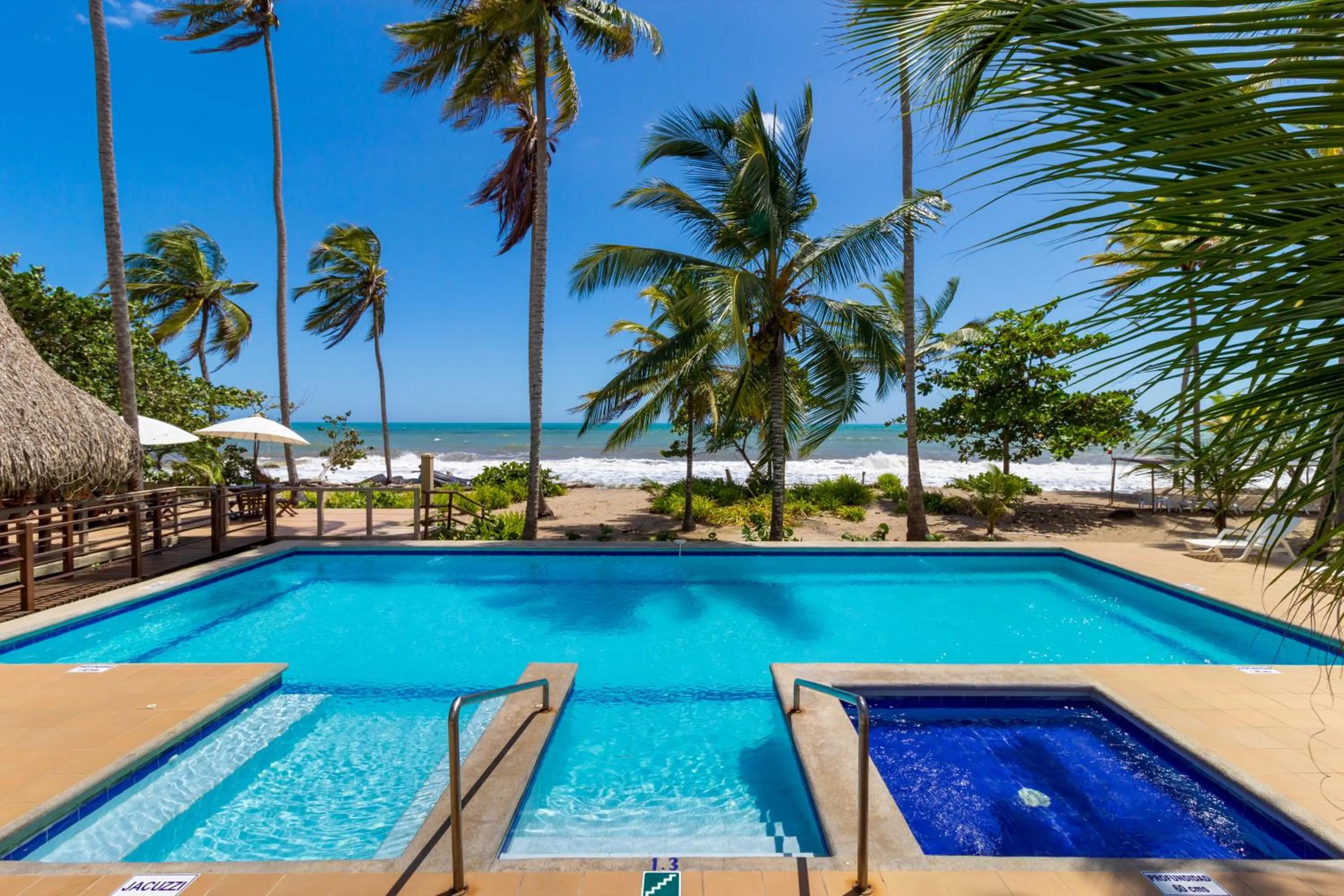 Property building in Hotel Chiniu