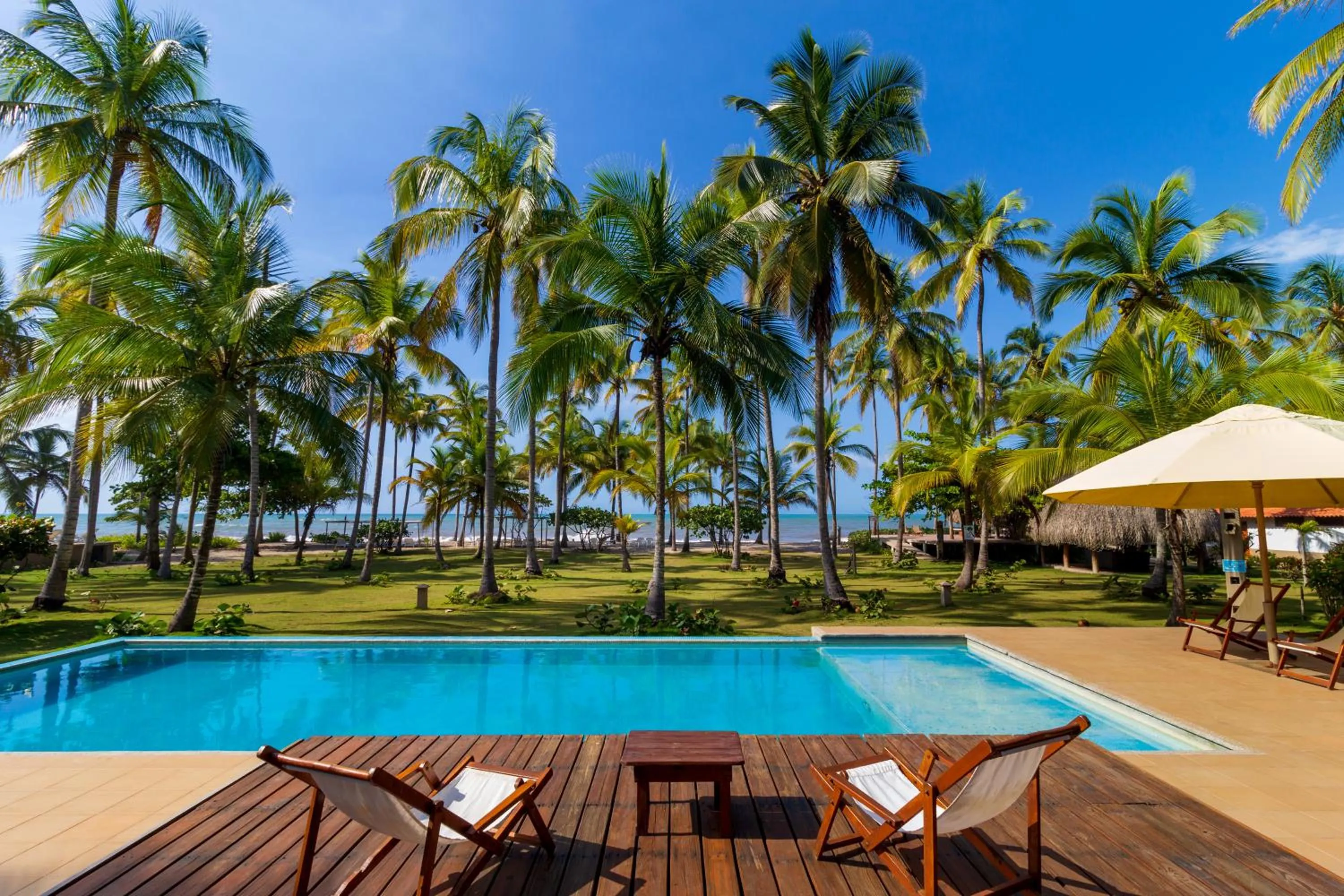 Pool view in Hotel Chiniu